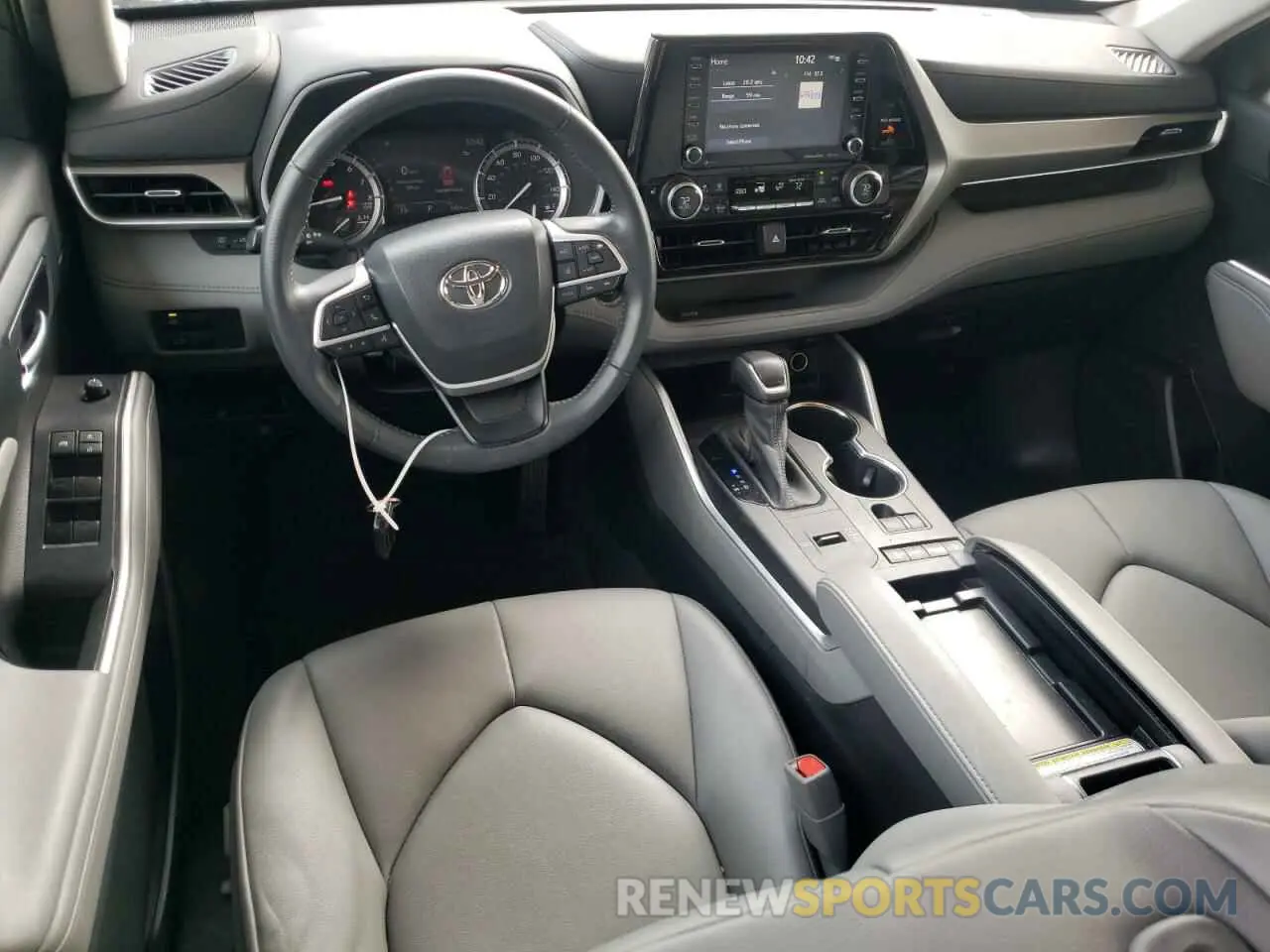 8 fotografías del automóvil dañado 5TDGZRAH0NS140356 TOYOTA HIGHLANDER 2022