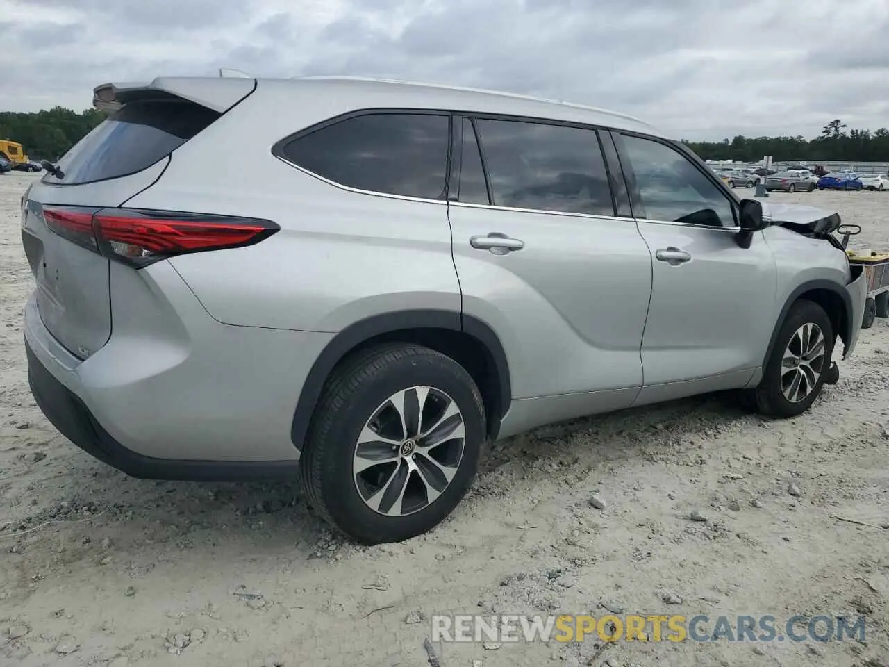 3 fotografías del automóvil dañado 5TDGZRAH0NS541762 TOYOTA HIGHLANDER 2022