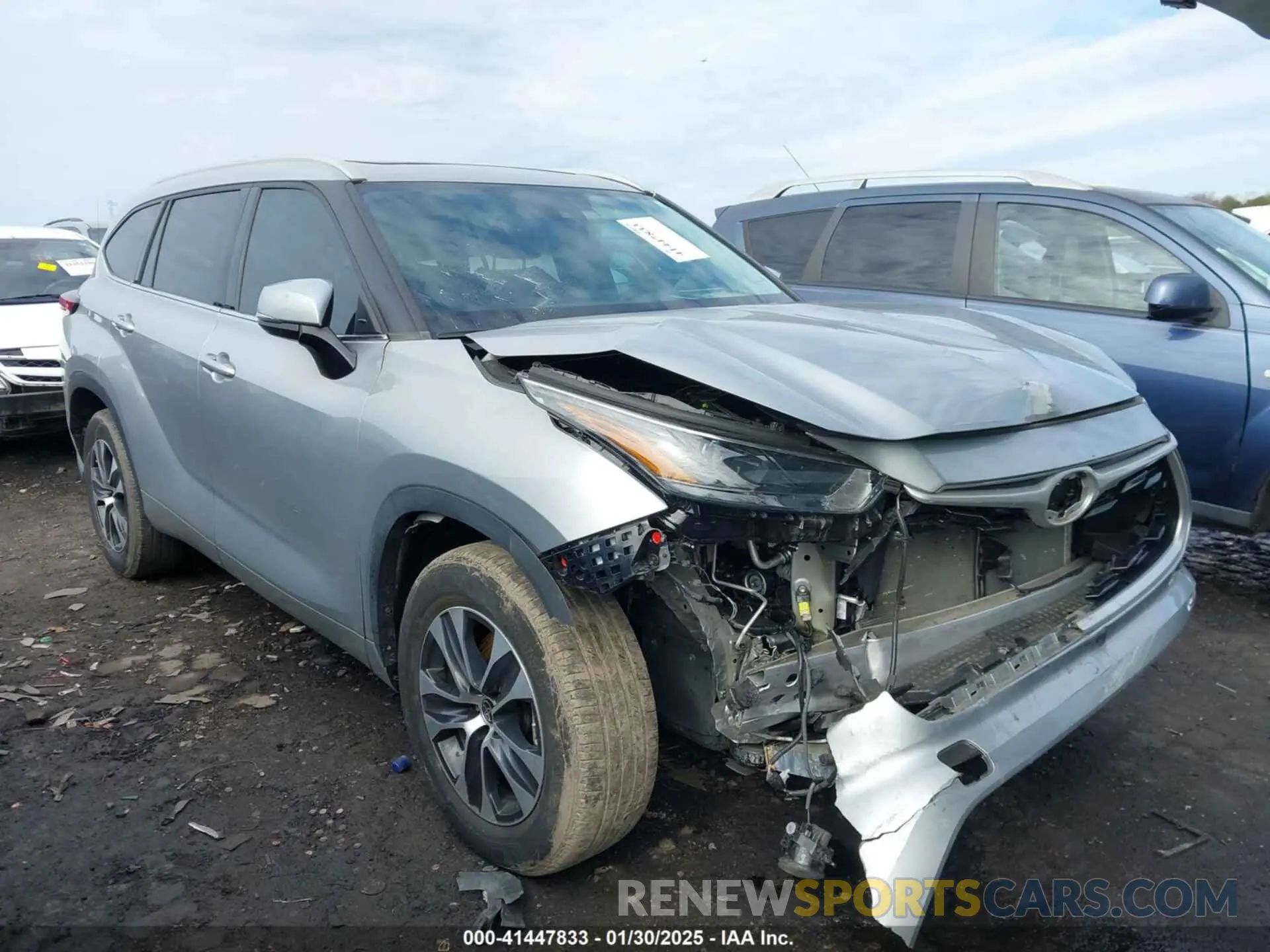 13 fotografías del automóvil dañado 5TDGZRAH1NS136963 TOYOTA HIGHLANDER 2022