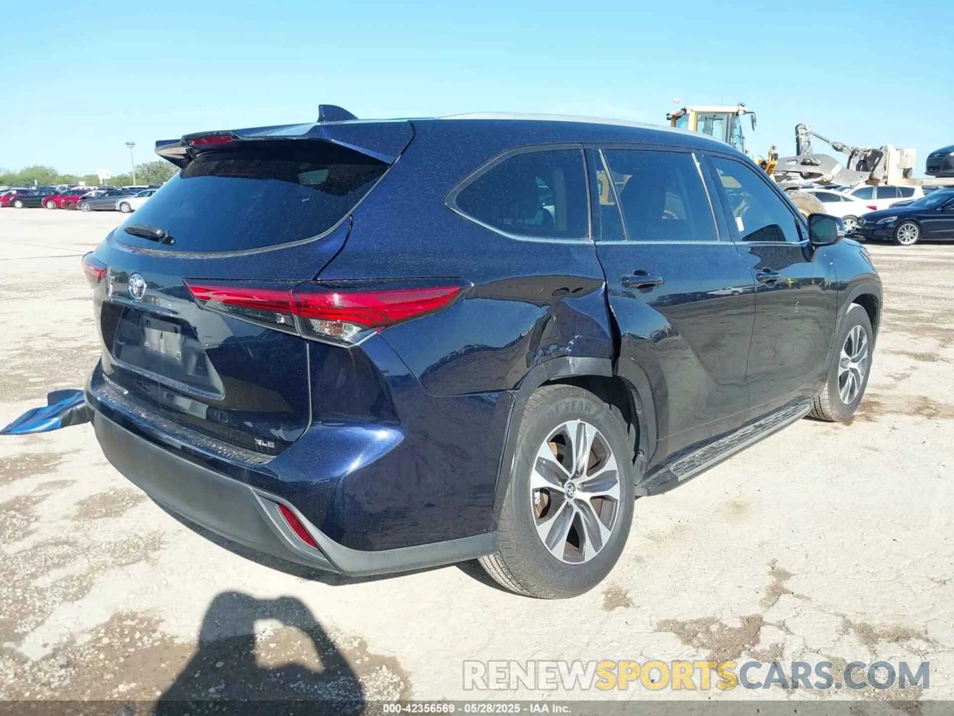 4 fotografías del automóvil dañado 5TDGZRAH2NS111022 TOYOTA HIGHLANDER 2022