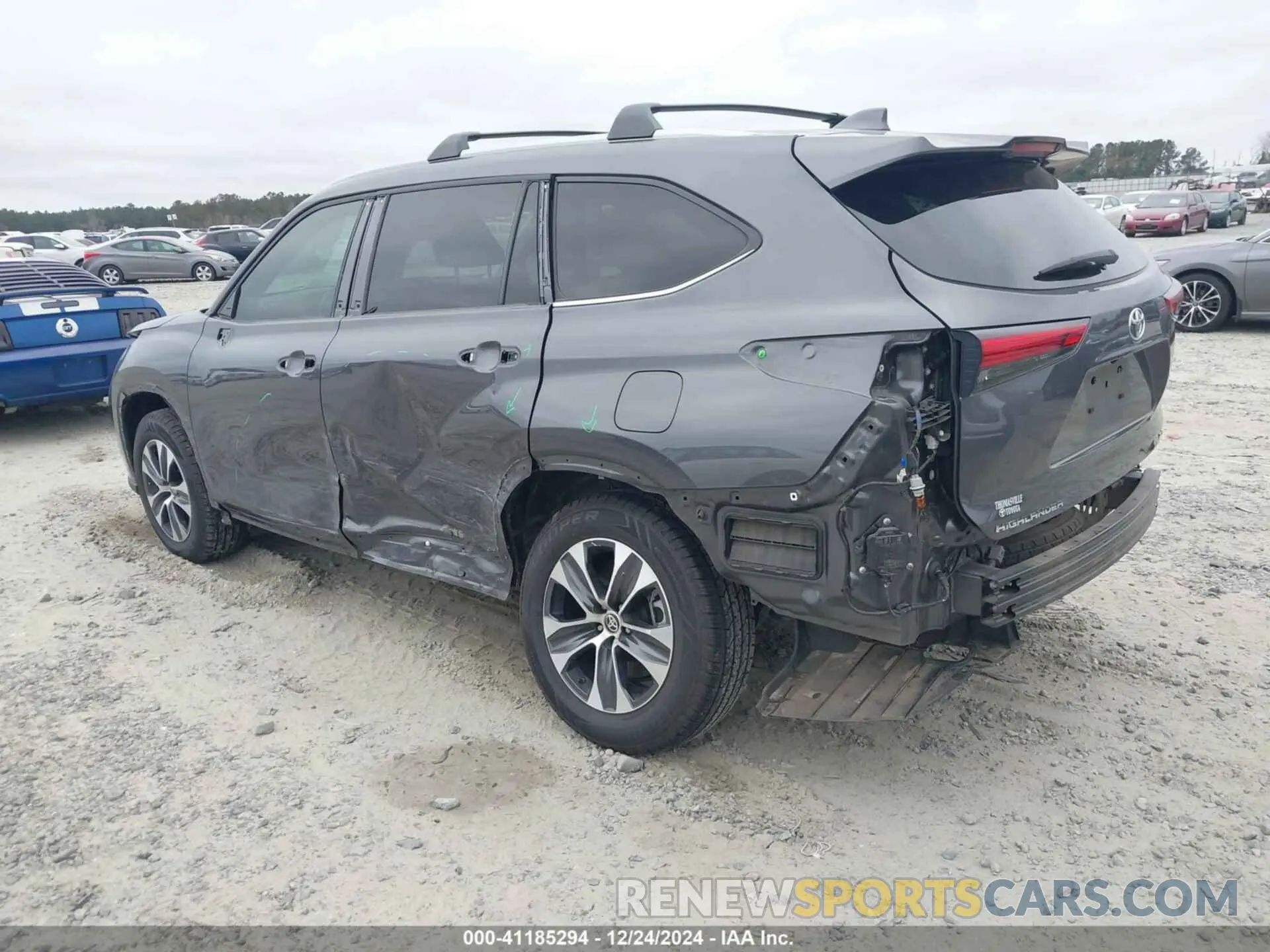 3 fotografías del automóvil dañado 5TDGZRAH2NS550219 TOYOTA HIGHLANDER 2022