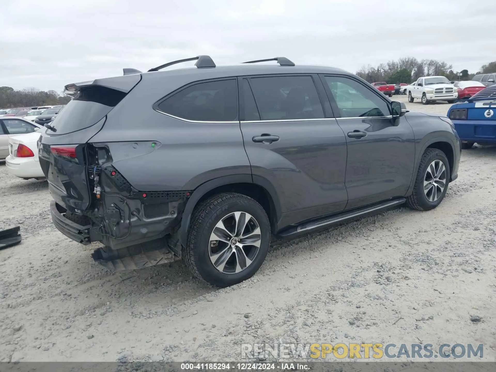 4 fotografías del automóvil dañado 5TDGZRAH2NS550219 TOYOTA HIGHLANDER 2022