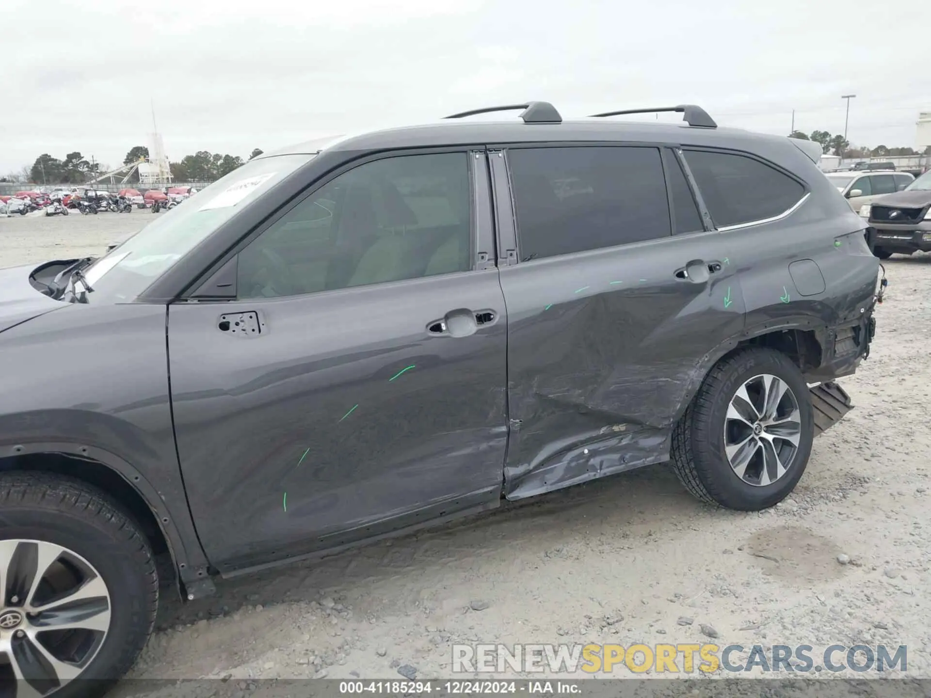 6 fotografías del automóvil dañado 5TDGZRAH2NS550219 TOYOTA HIGHLANDER 2022