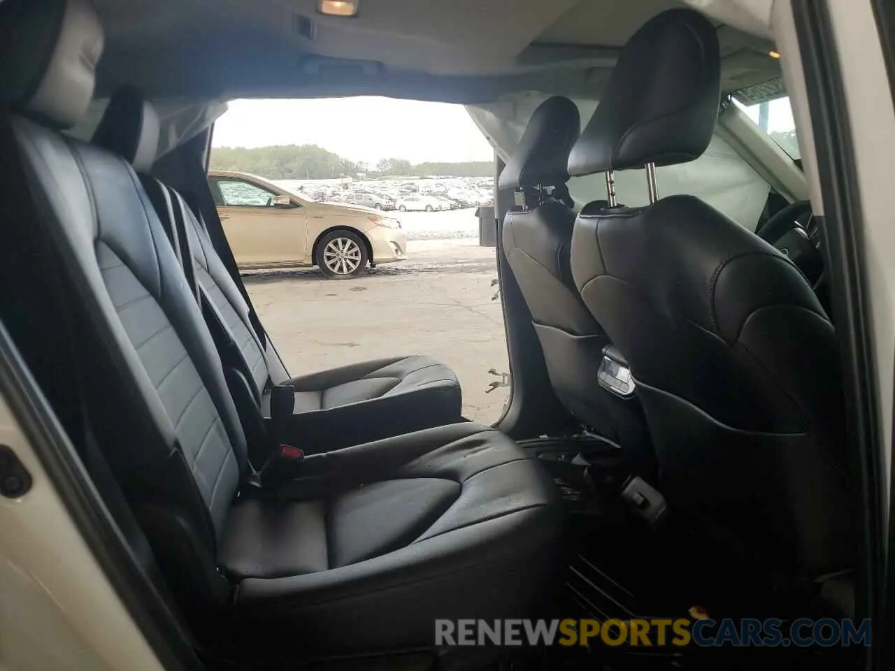 11 fotografías del automóvil dañado 5TDGZRAH2NS559969 TOYOTA HIGHLANDER 2022