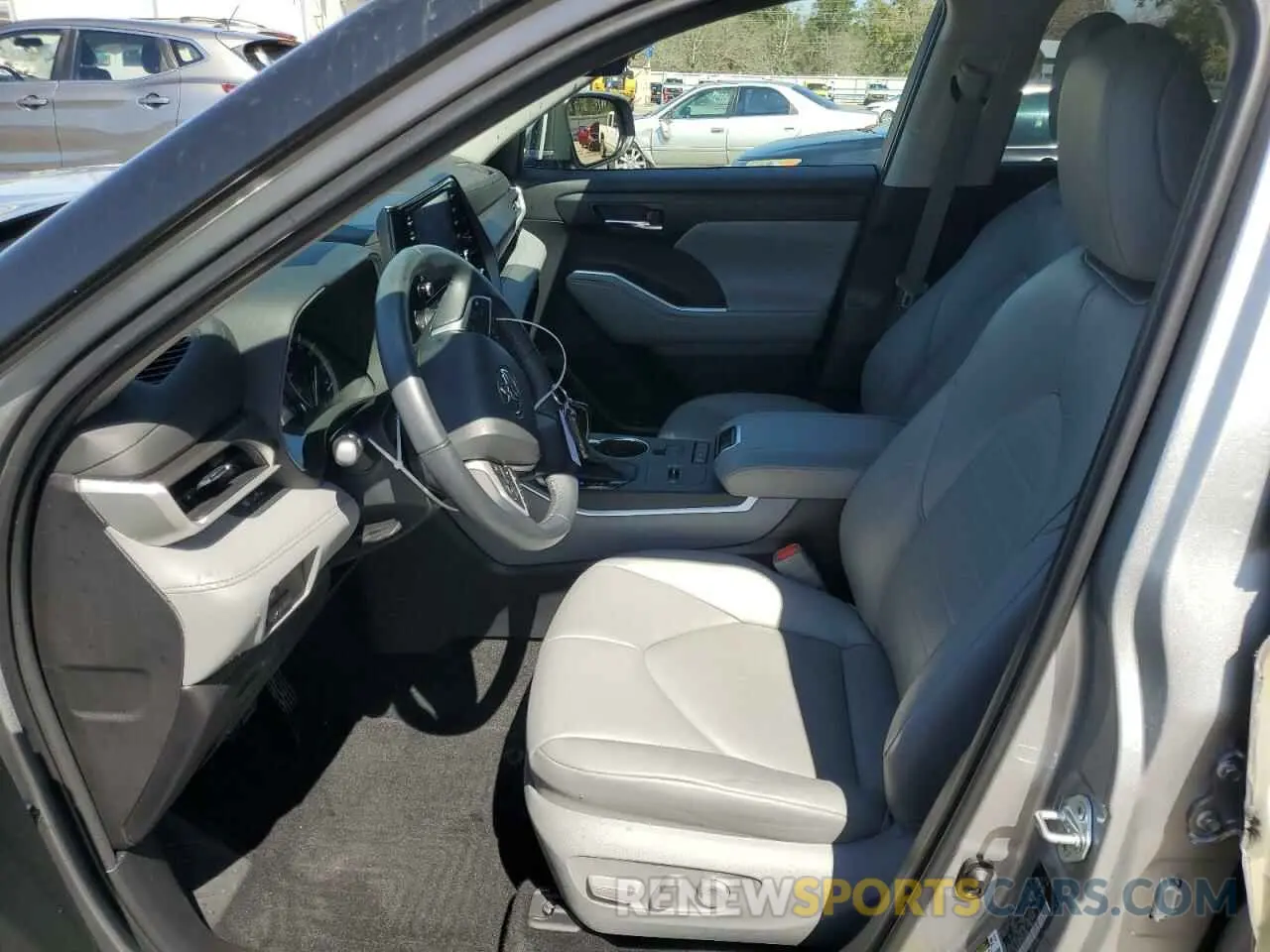 7 fotografías del automóvil dañado 5TDGZRAH3NS131604 TOYOTA HIGHLANDER 2022