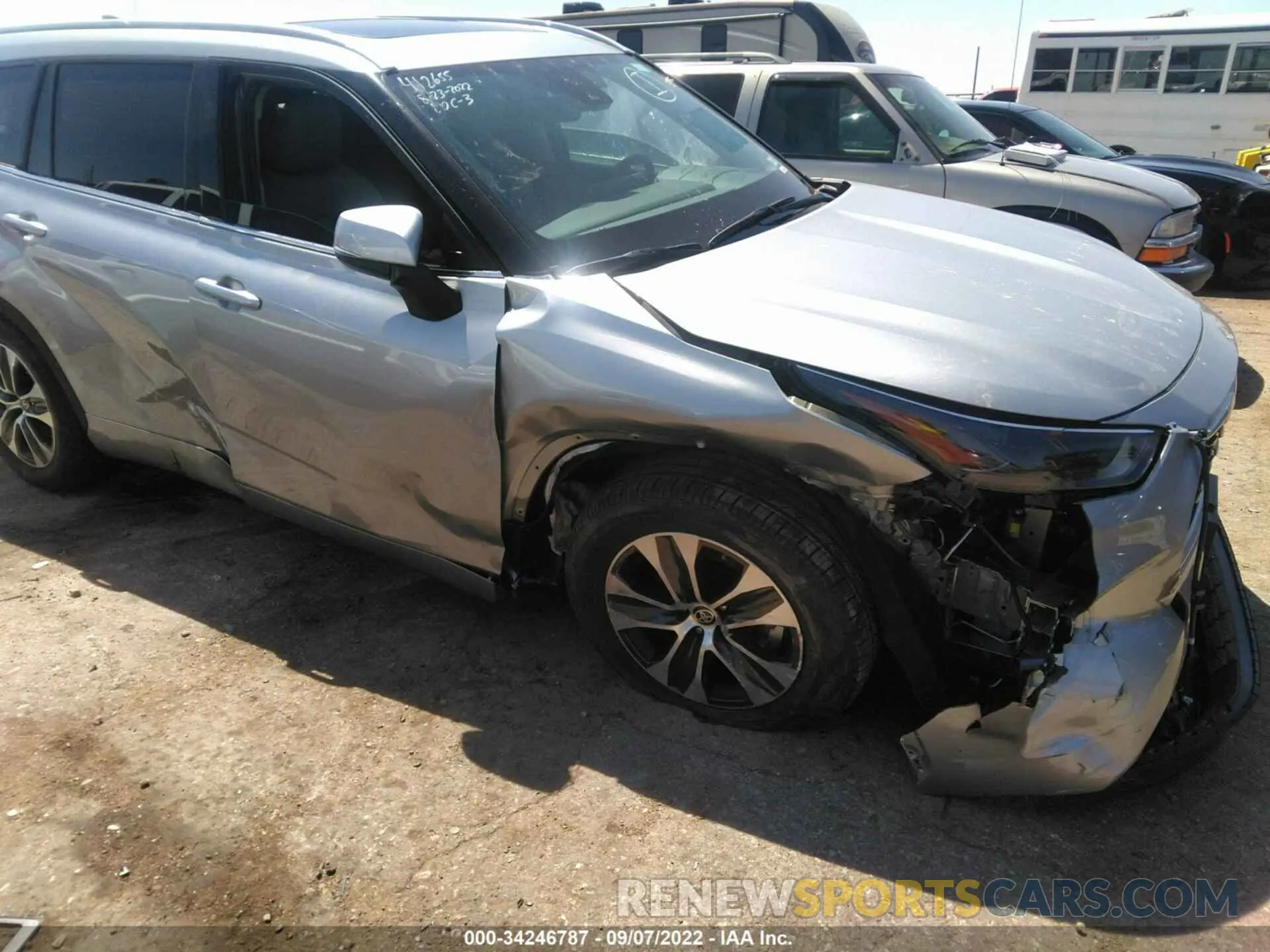 6 fotografías del automóvil dañado 5TDGZRAH3NS552979 TOYOTA HIGHLANDER 2022