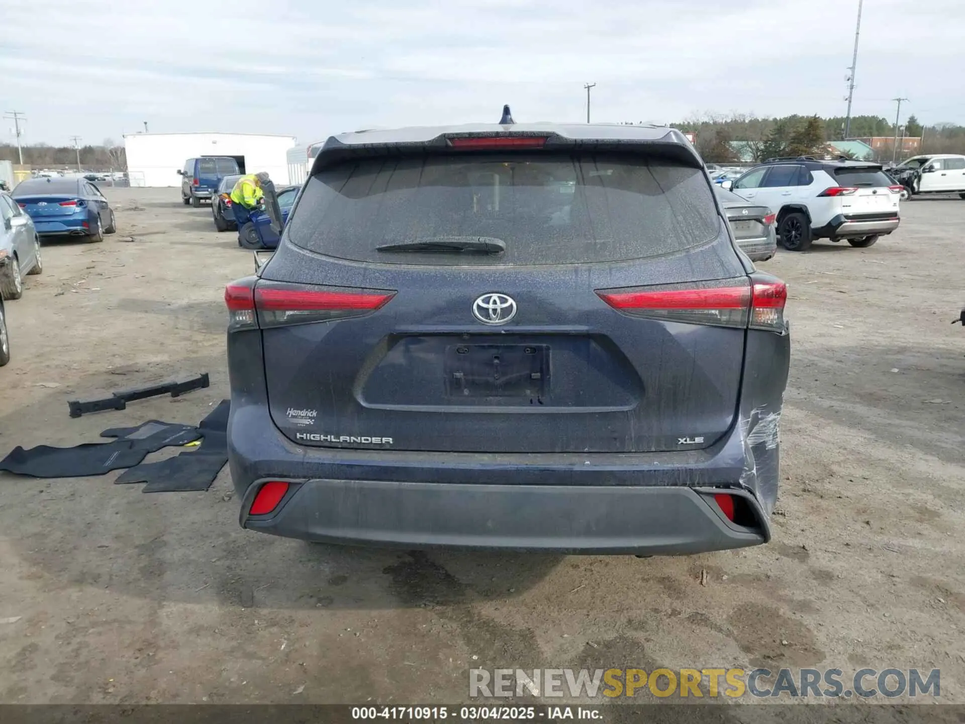 17 fotografías del automóvil dañado 5TDGZRAH4NS107442 TOYOTA HIGHLANDER 2022