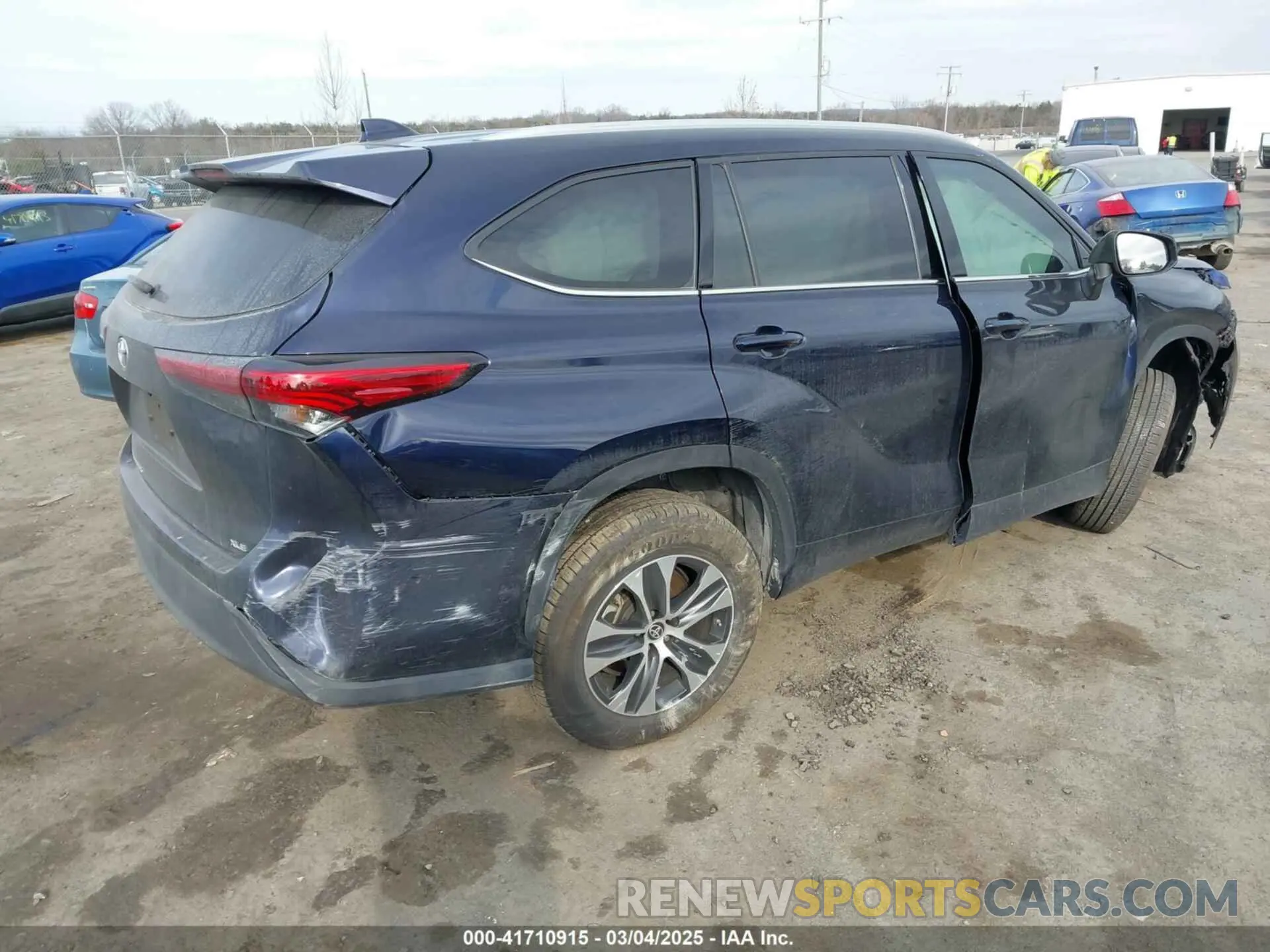 4 fotografías del automóvil dañado 5TDGZRAH4NS107442 TOYOTA HIGHLANDER 2022