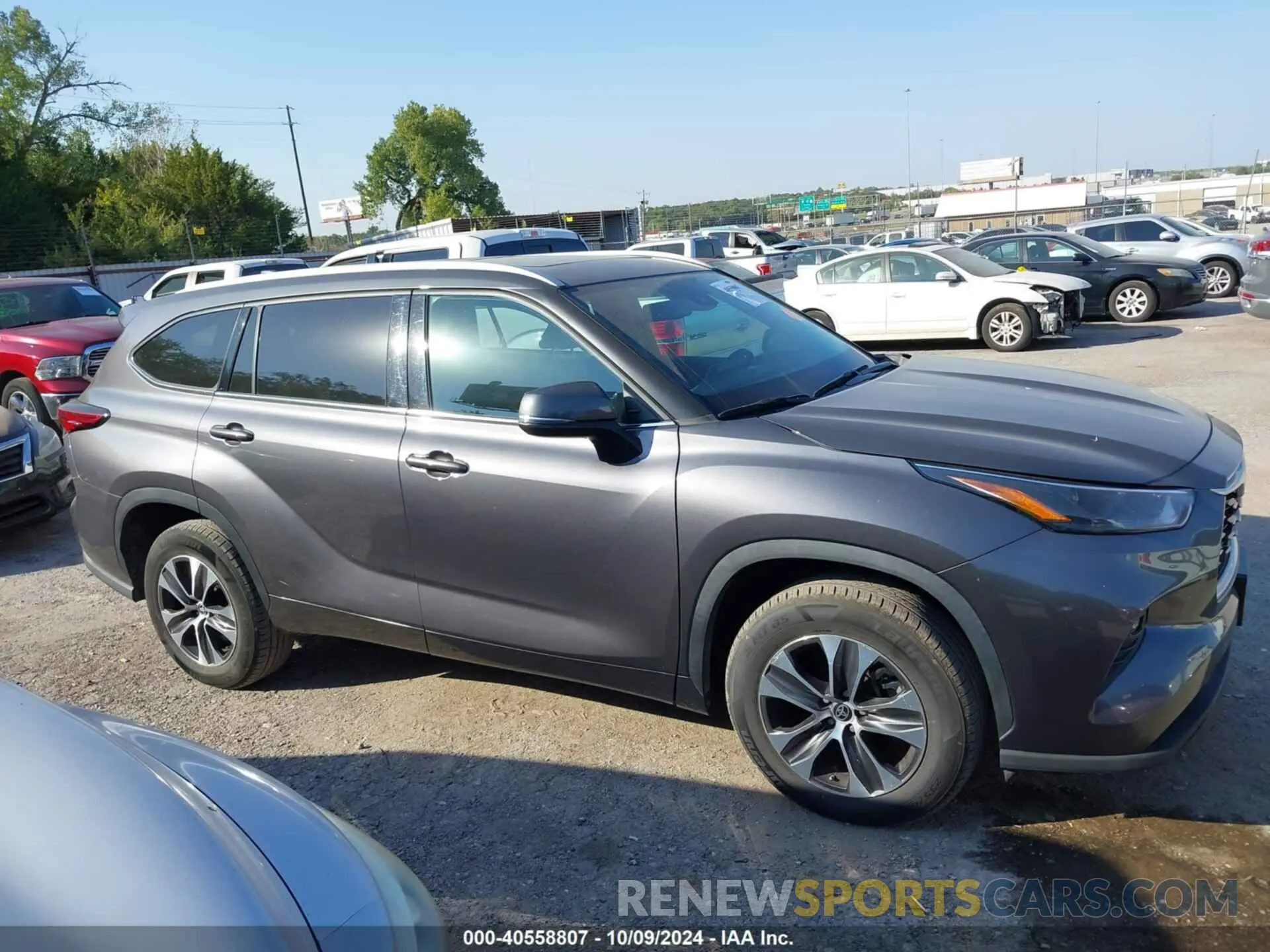 13 fotografías del automóvil dañado 5TDGZRAH5NS110866 TOYOTA HIGHLANDER 2022