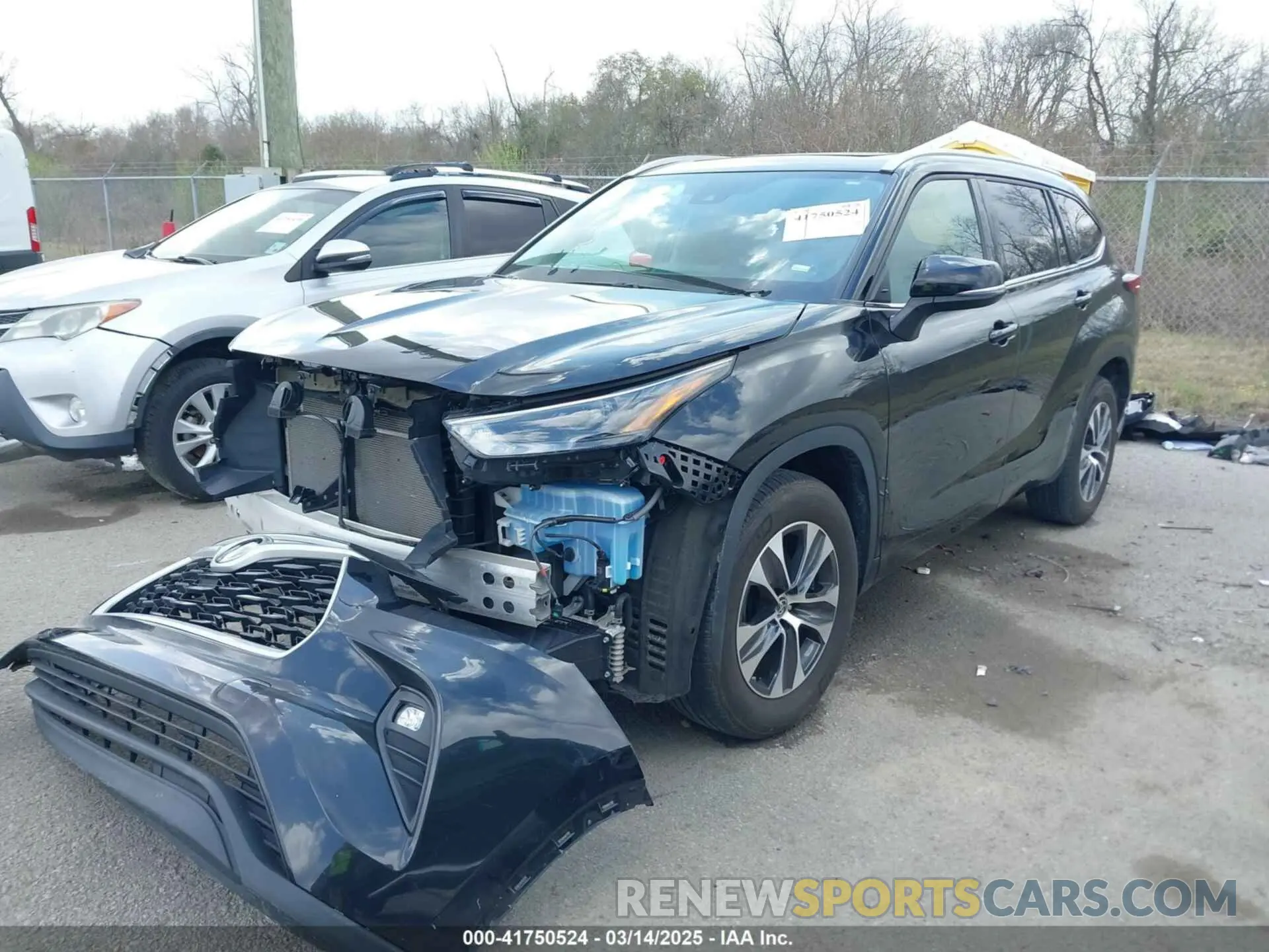 2 fotografías del automóvil dañado 5TDGZRAH5NS127697 TOYOTA HIGHLANDER 2022