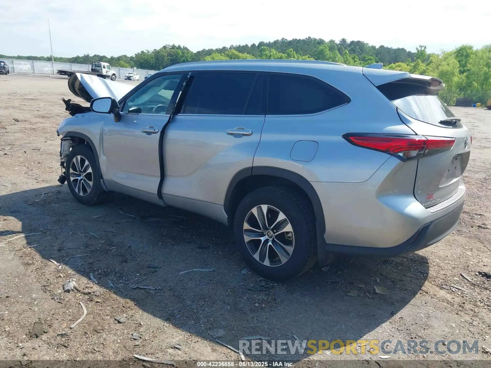3 fotografías del automóvil dañado 5TDGZRAH6NS092054 TOYOTA HIGHLANDER 2022