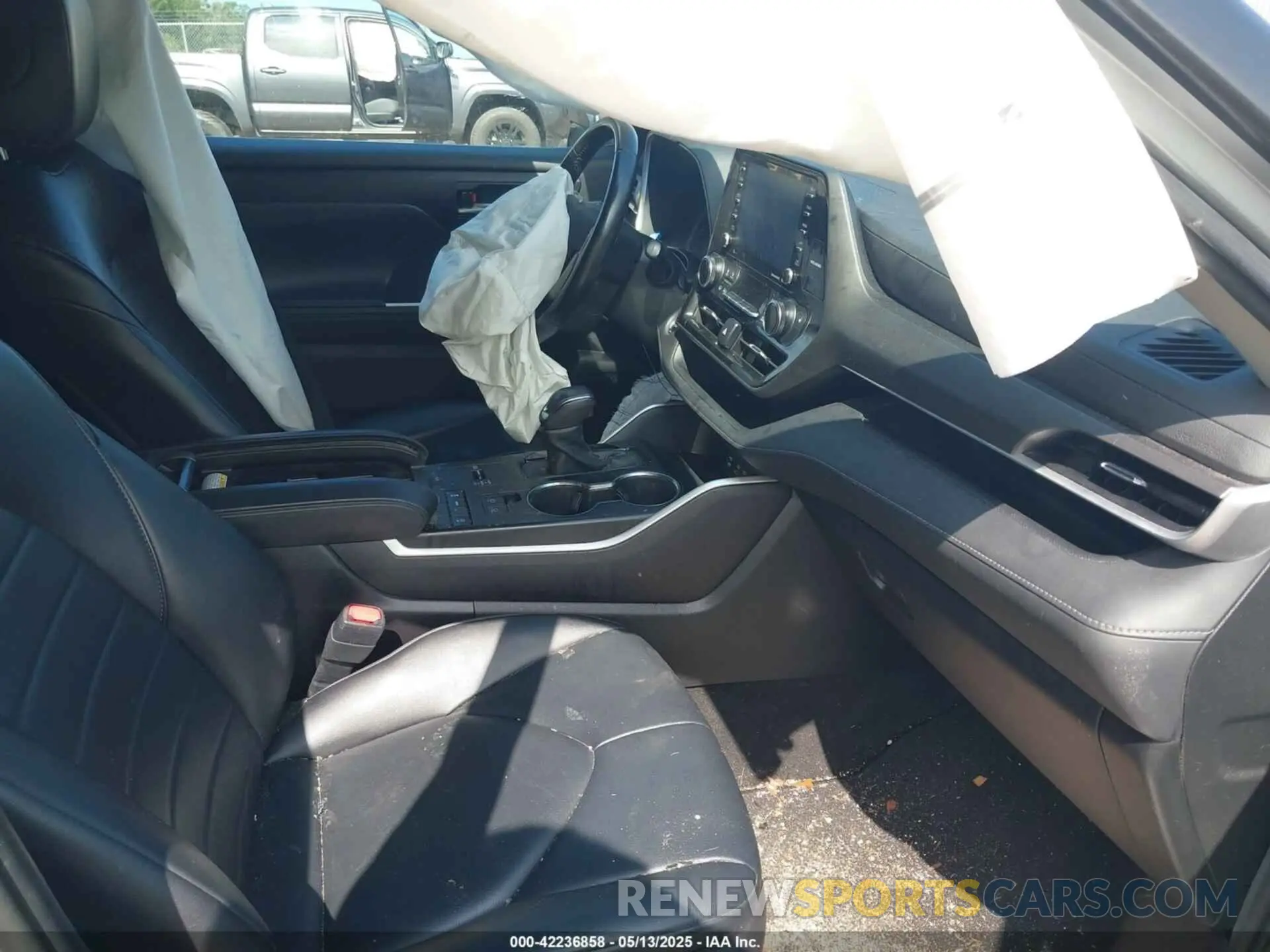 5 fotografías del automóvil dañado 5TDGZRAH6NS092054 TOYOTA HIGHLANDER 2022