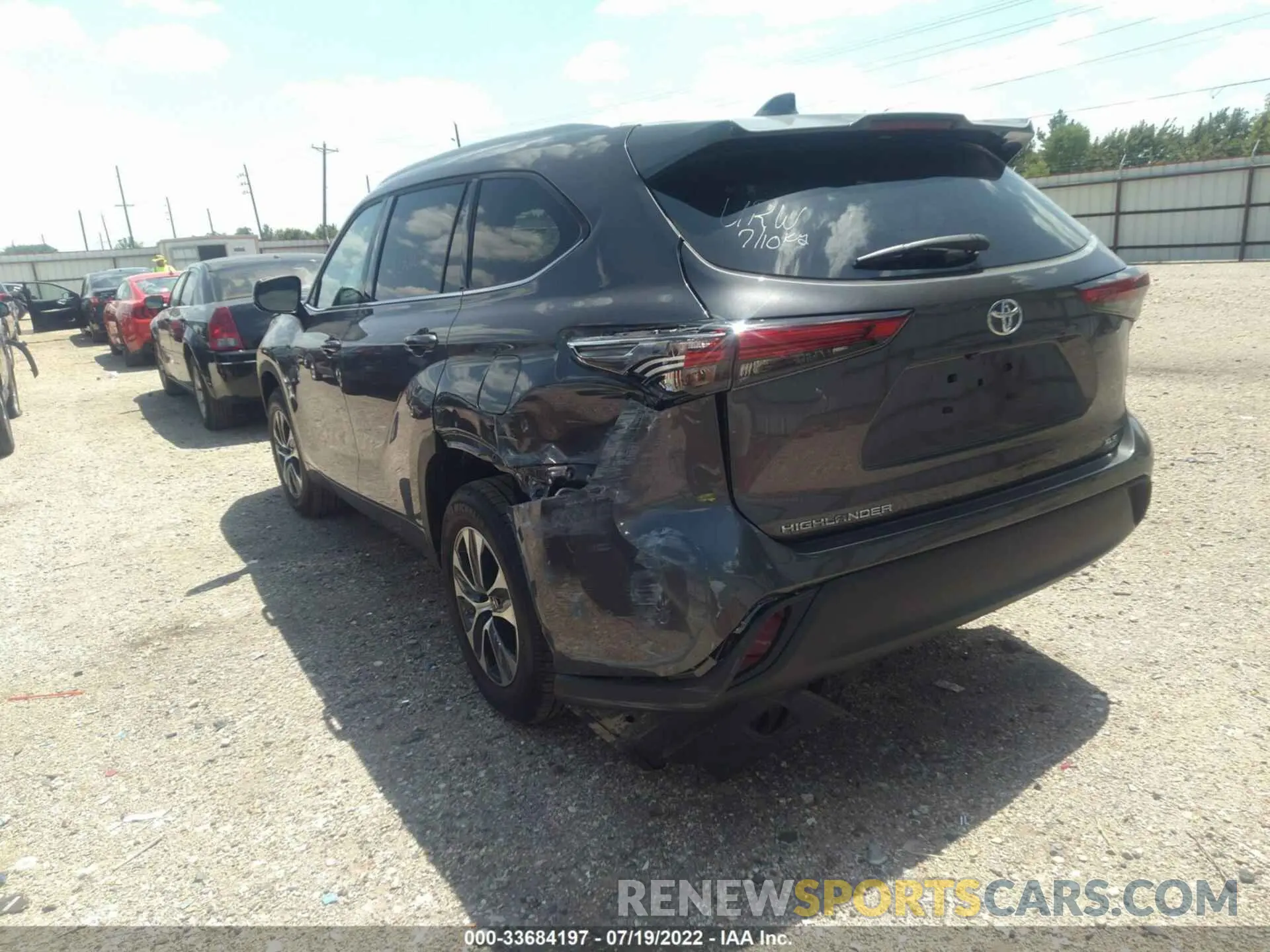 3 fotografías del automóvil dañado 5TDGZRAH6NS551096 TOYOTA HIGHLANDER 2022