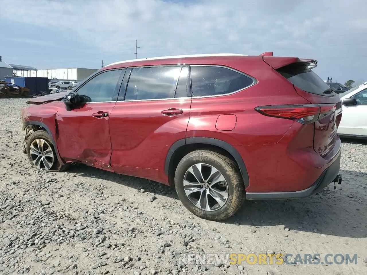 2 fotografías del automóvil dañado 5TDGZRAH6NS553429 TOYOTA HIGHLANDER 2022
