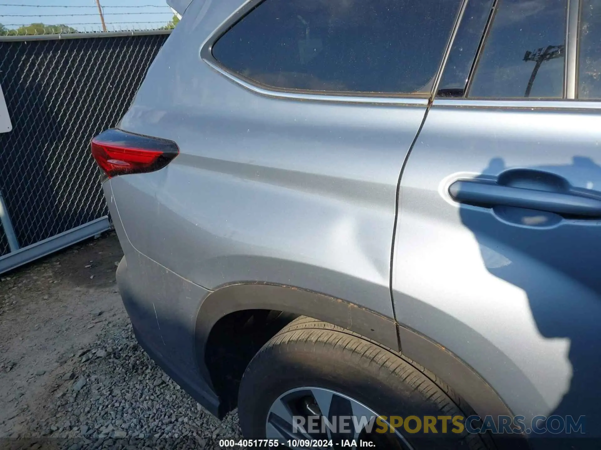 18 fotografías del automóvil dañado 5TDGZRAH8NS121649 TOYOTA HIGHLANDER 2022