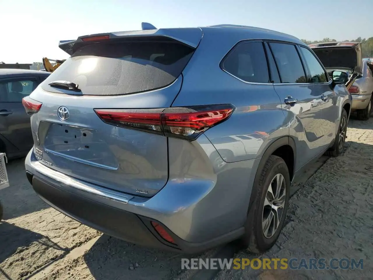 4 fotografías del automóvil dañado 5TDGZRAH8NS127337 TOYOTA HIGHLANDER 2022