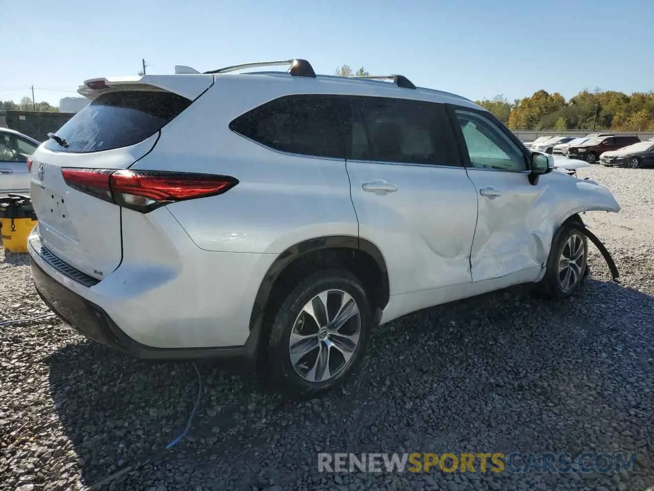 3 fotografías del automóvil dañado 5TDGZRAH8NS539502 TOYOTA HIGHLANDER 2022