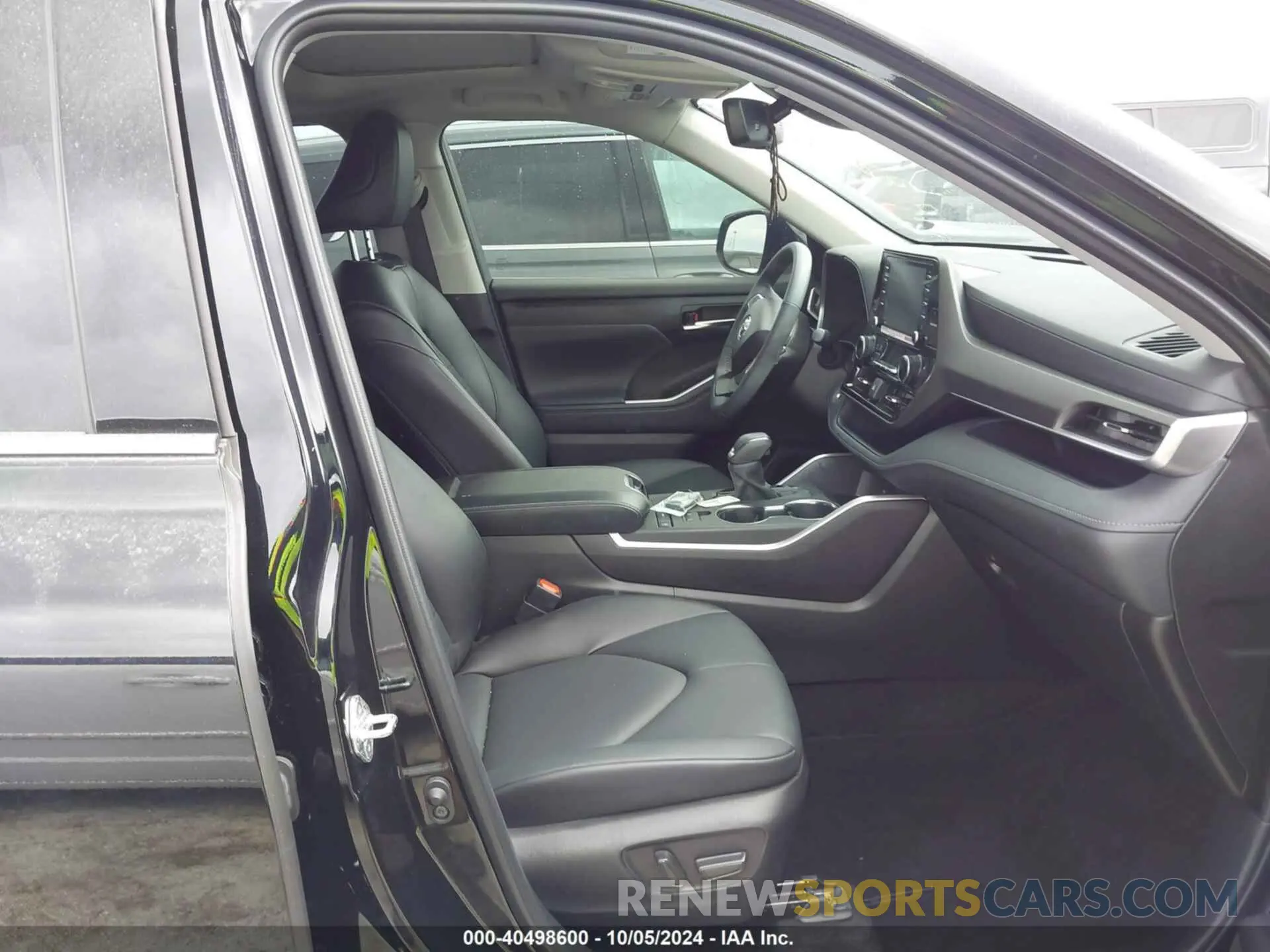5 fotografías del automóvil dañado 5TDGZRAH8NS560544 TOYOTA HIGHLANDER 2022
