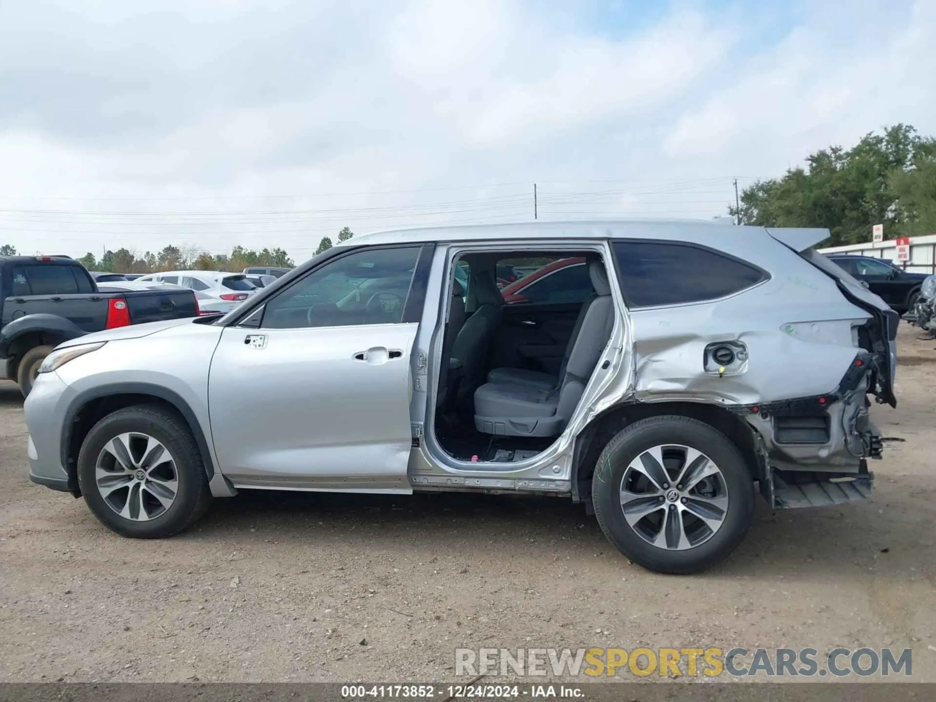 15 fotografías del automóvil dañado 5TDGZRAH9NS129579 TOYOTA HIGHLANDER 2022