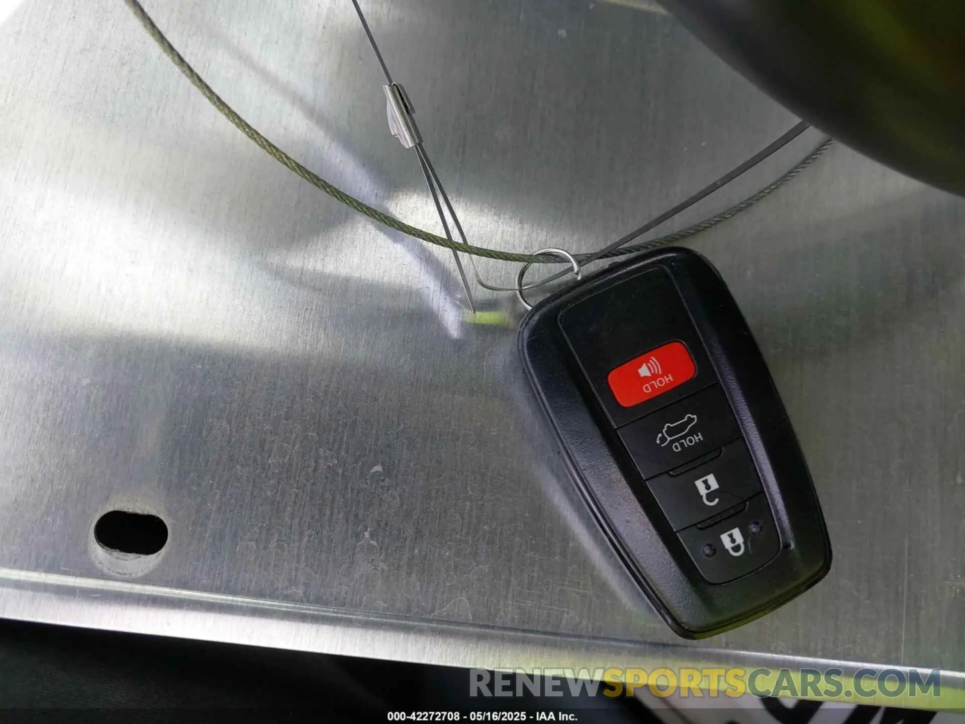 11 fotografías del automóvil dañado 5TDGZRAH9NS135673 TOYOTA HIGHLANDER 2022