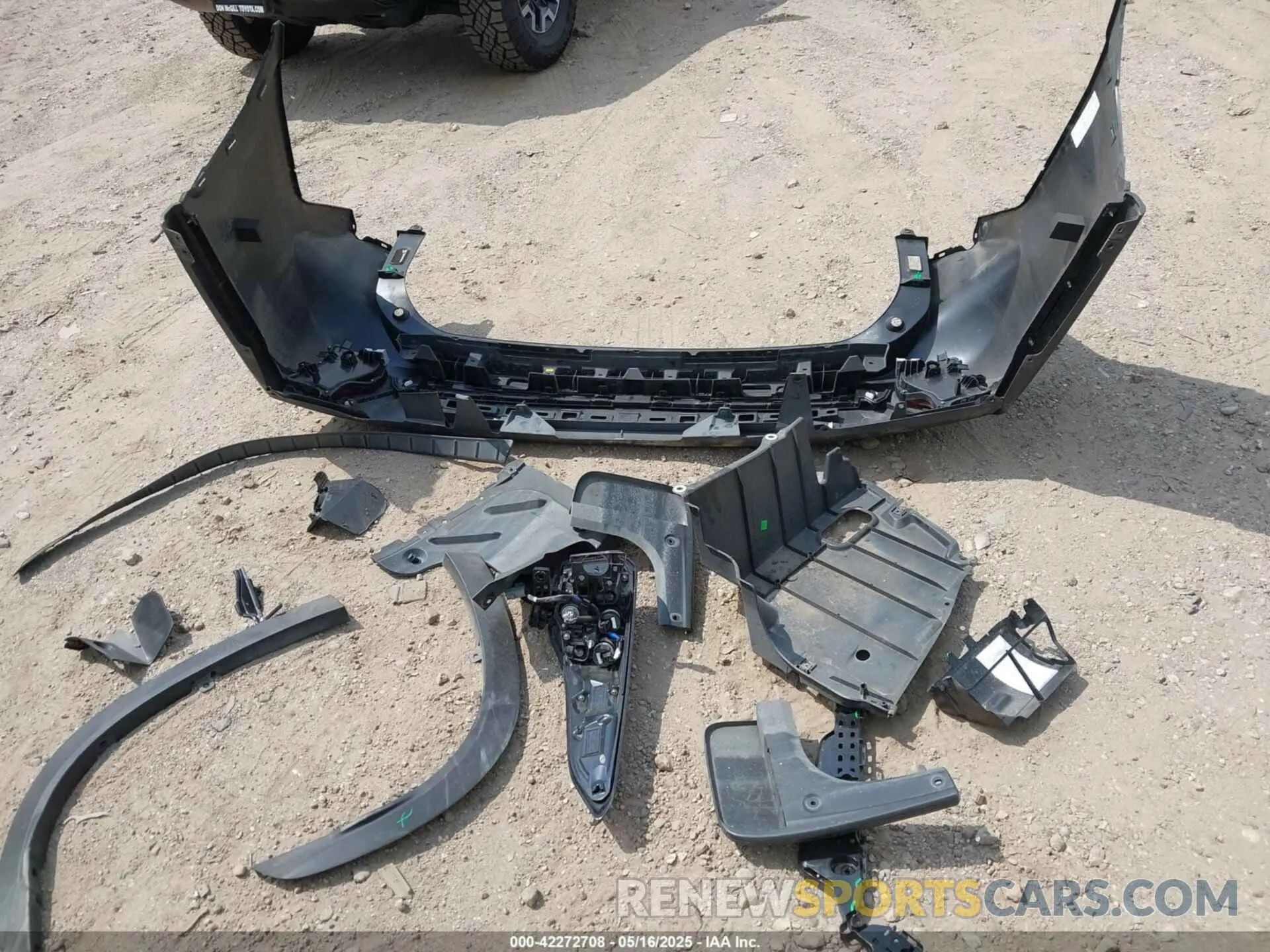 12 fotografías del automóvil dañado 5TDGZRAH9NS135673 TOYOTA HIGHLANDER 2022