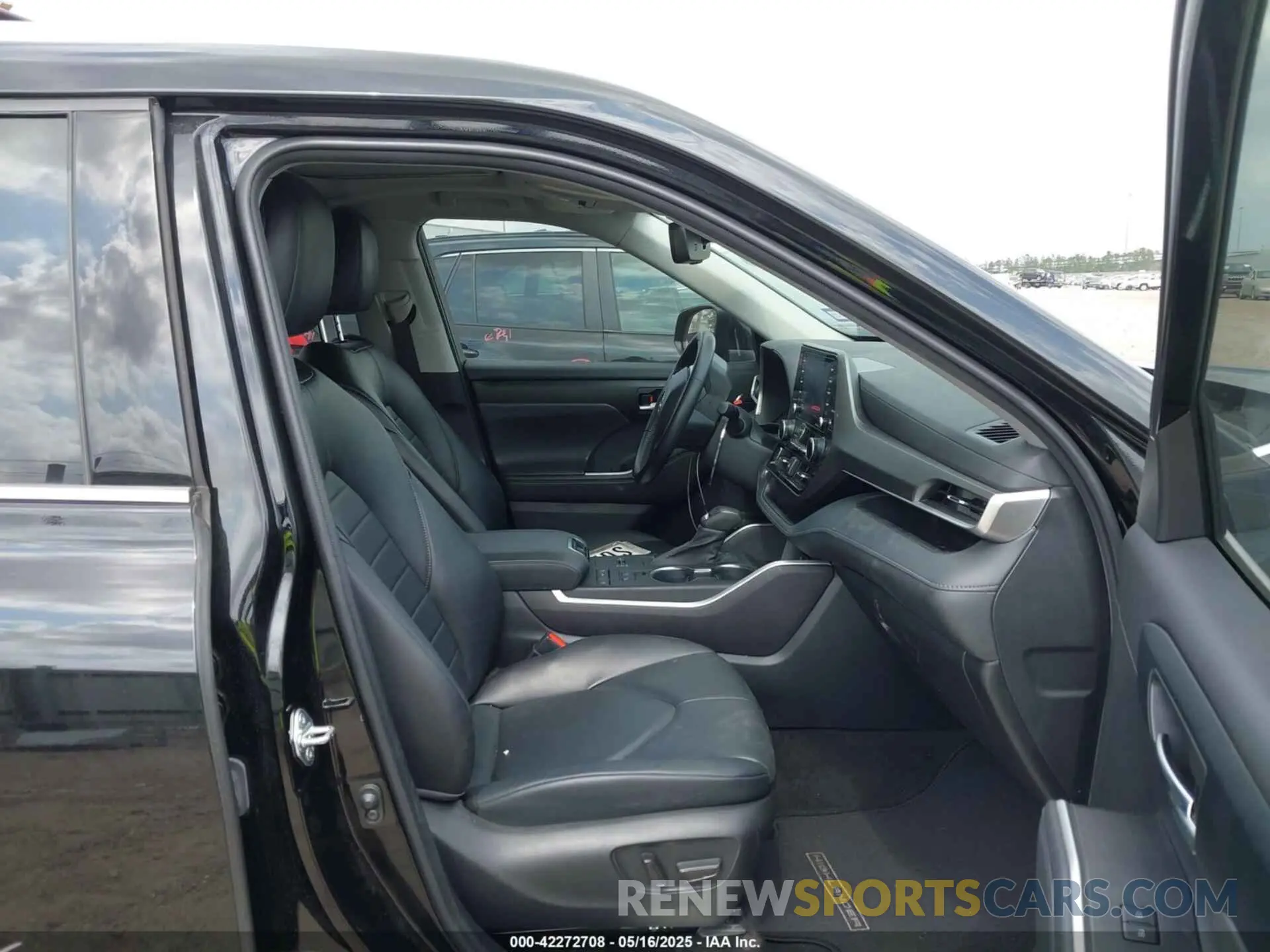 5 fotografías del automóvil dañado 5TDGZRAH9NS135673 TOYOTA HIGHLANDER 2022