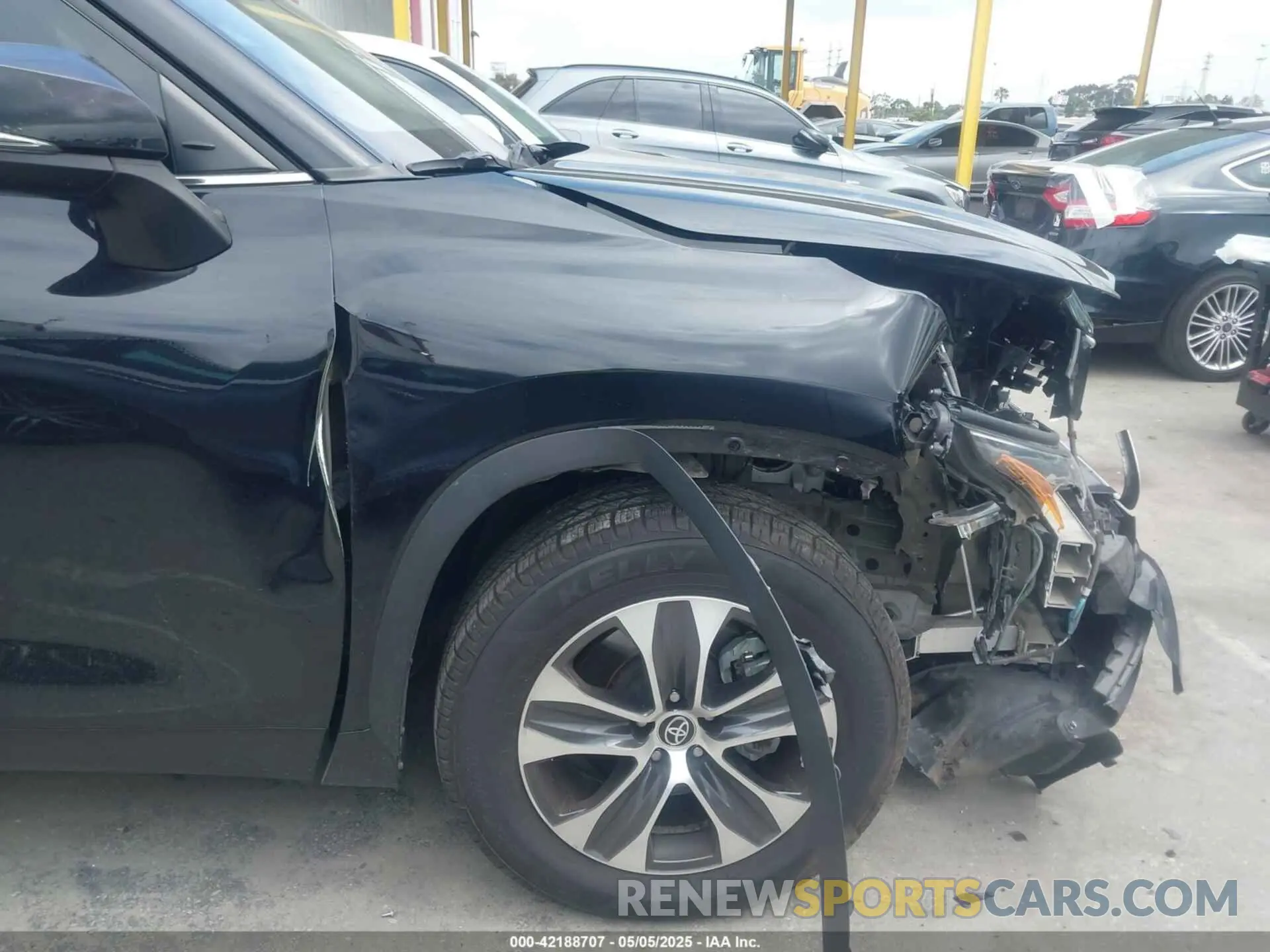 6 fotografías del automóvil dañado 5TDGZRAH9NS544837 TOYOTA HIGHLANDER 2022