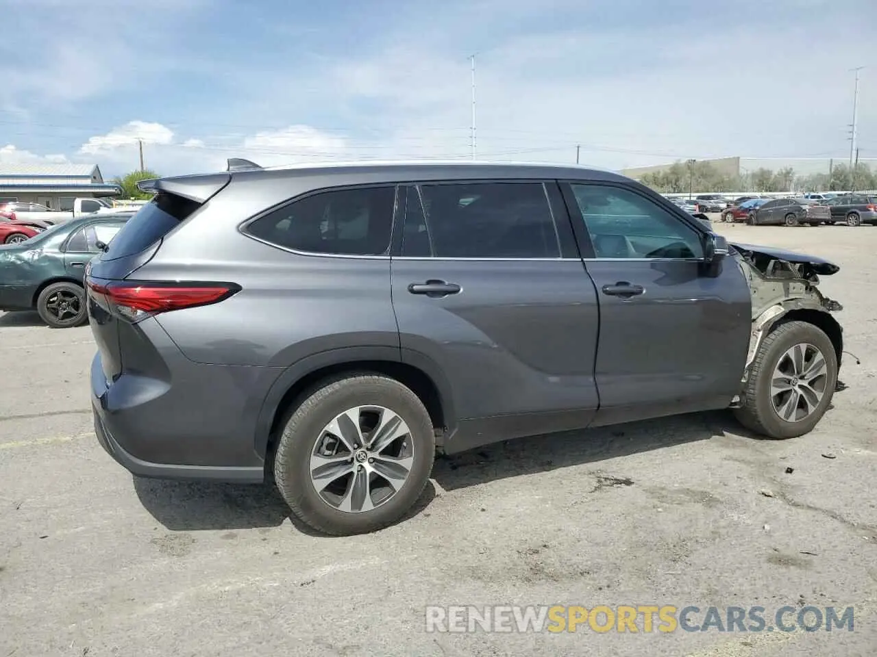 3 fotografías del automóvil dañado 5TDGZRAH9NS547267 TOYOTA HIGHLANDER 2022