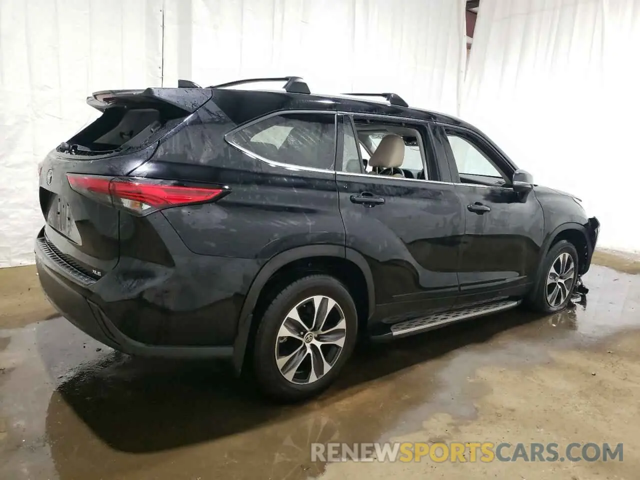 3 fotografías del automóvil dañado 5TDGZRAHXNS135861 TOYOTA HIGHLANDER 2022