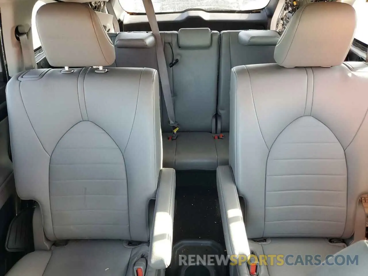 10 fotografías del automóvil dañado 5TDGZRBH0NS242383 TOYOTA HIGHLANDER 2022