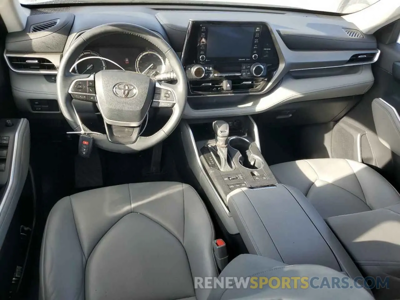 8 fotografías del automóvil dañado 5TDGZRBH0NS242383 TOYOTA HIGHLANDER 2022