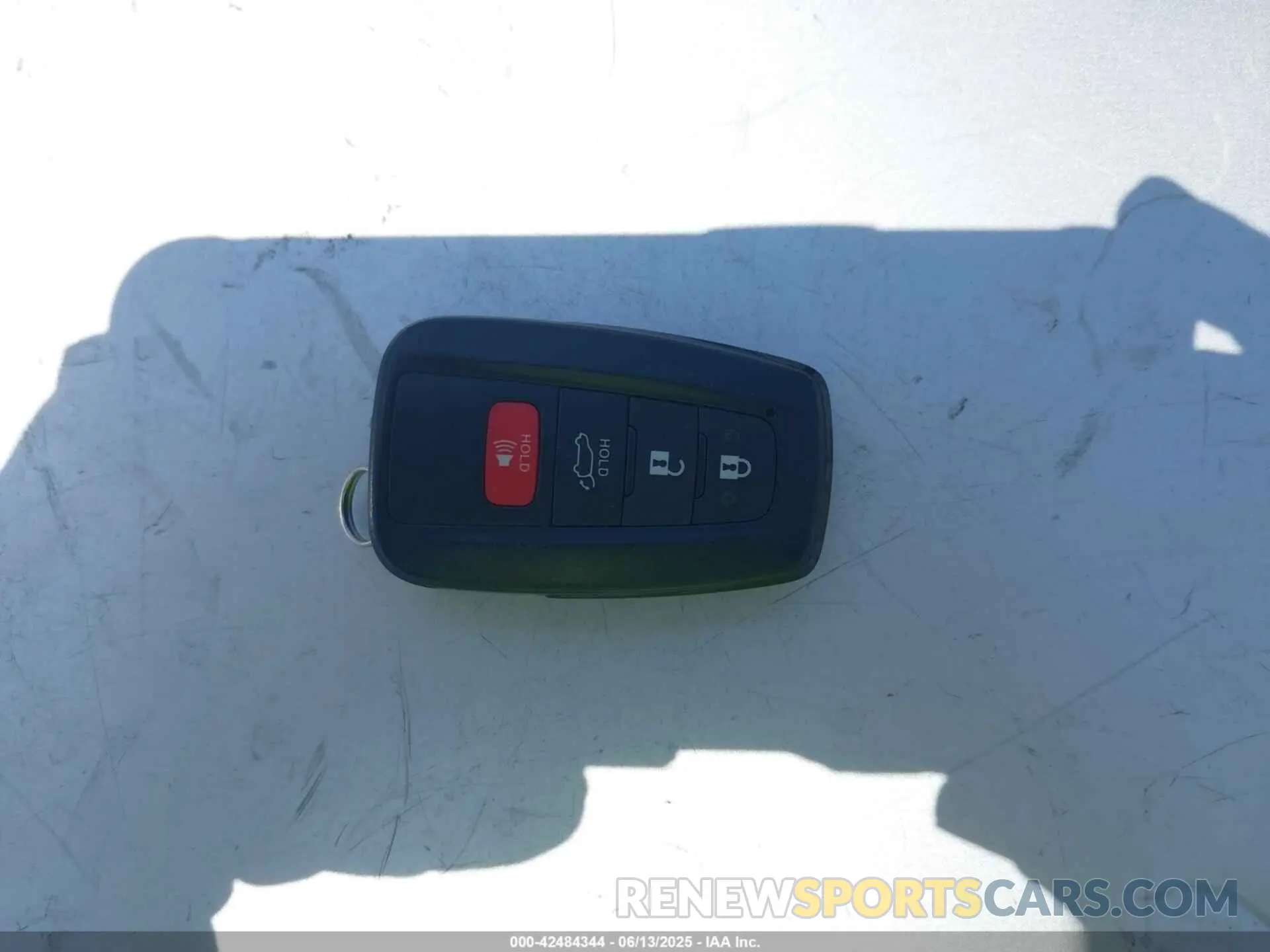 11 fotografías del automóvil dañado 5TDGZRBH0NS251567 TOYOTA HIGHLANDER 2022