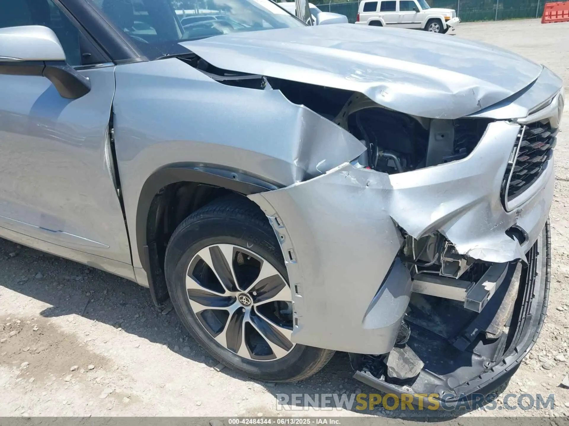 6 fotografías del automóvil dañado 5TDGZRBH0NS251567 TOYOTA HIGHLANDER 2022