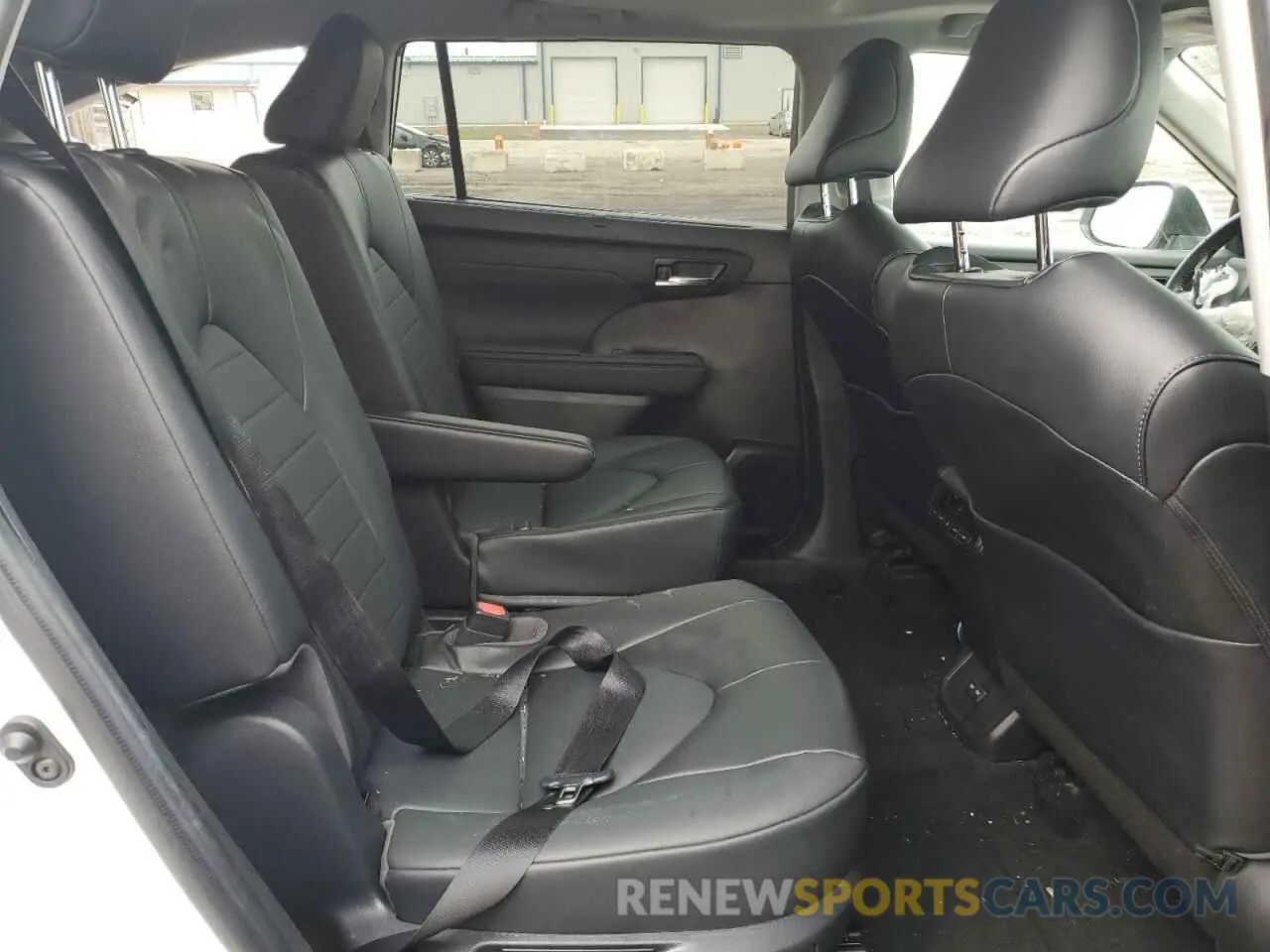 11 fotografías del automóvil dañado 5TDGZRBH0NS254176 TOYOTA HIGHLANDER 2022