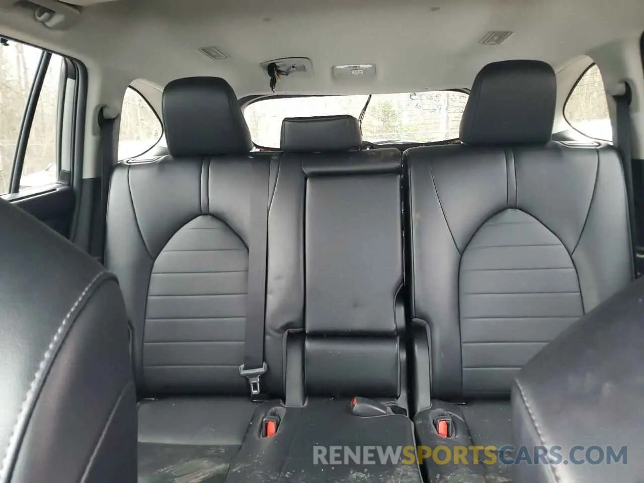 10 fotografías del automóvil dañado 5TDGZRBH0NS575330 TOYOTA HIGHLANDER 2022