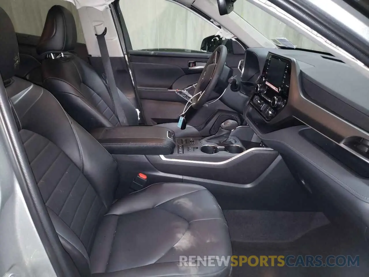 5 fotografías del automóvil dañado 5TDGZRBH1NS245812 TOYOTA HIGHLANDER 2022