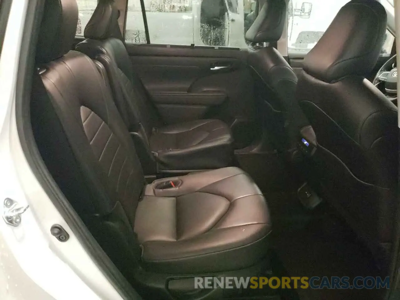 11 fotografías del automóvil dañado 5TDGZRBH1NS567348 TOYOTA HIGHLANDER 2022