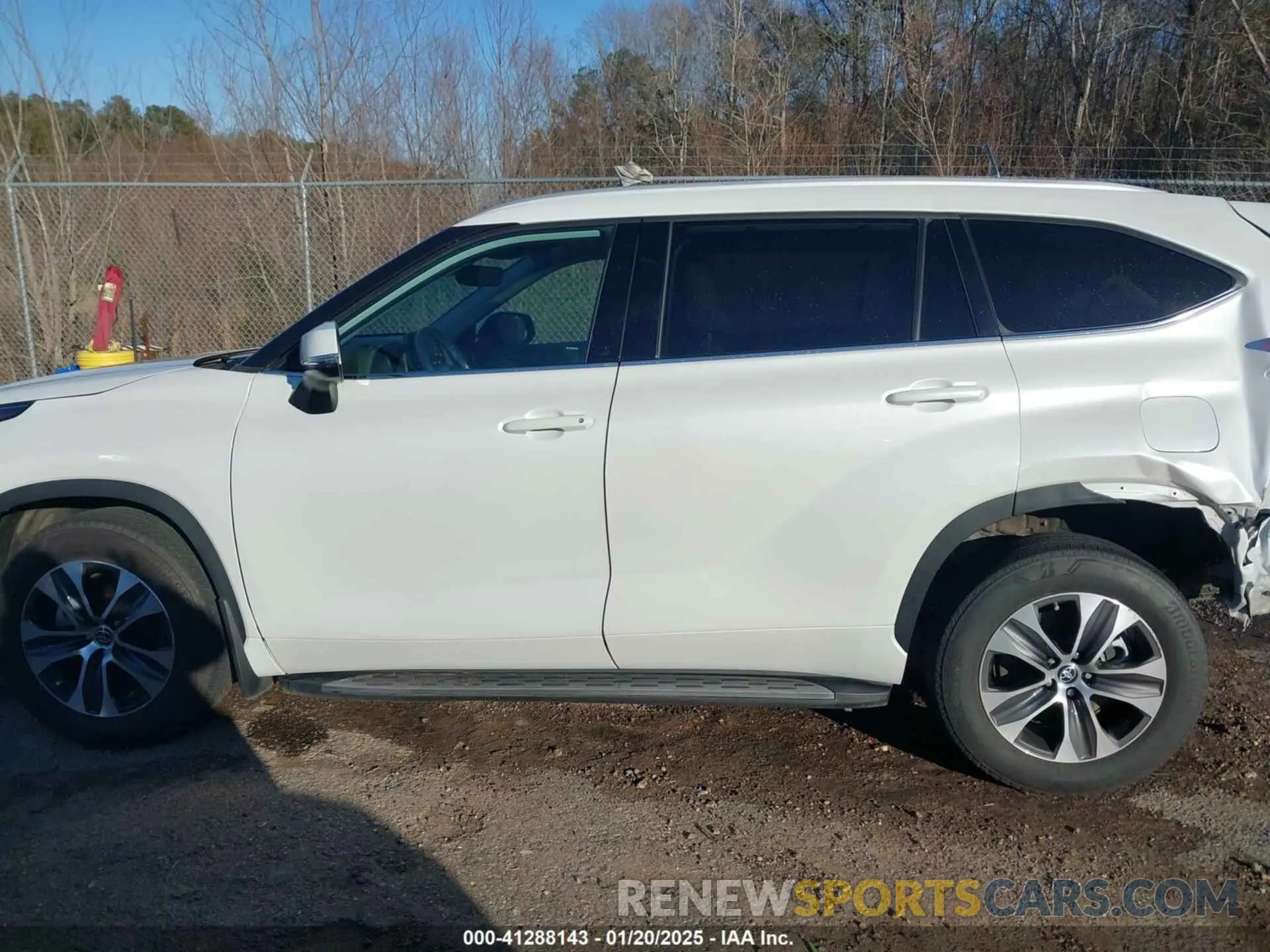 14 fotografías del automóvil dañado 5TDGZRBH1NS596879 TOYOTA HIGHLANDER 2022