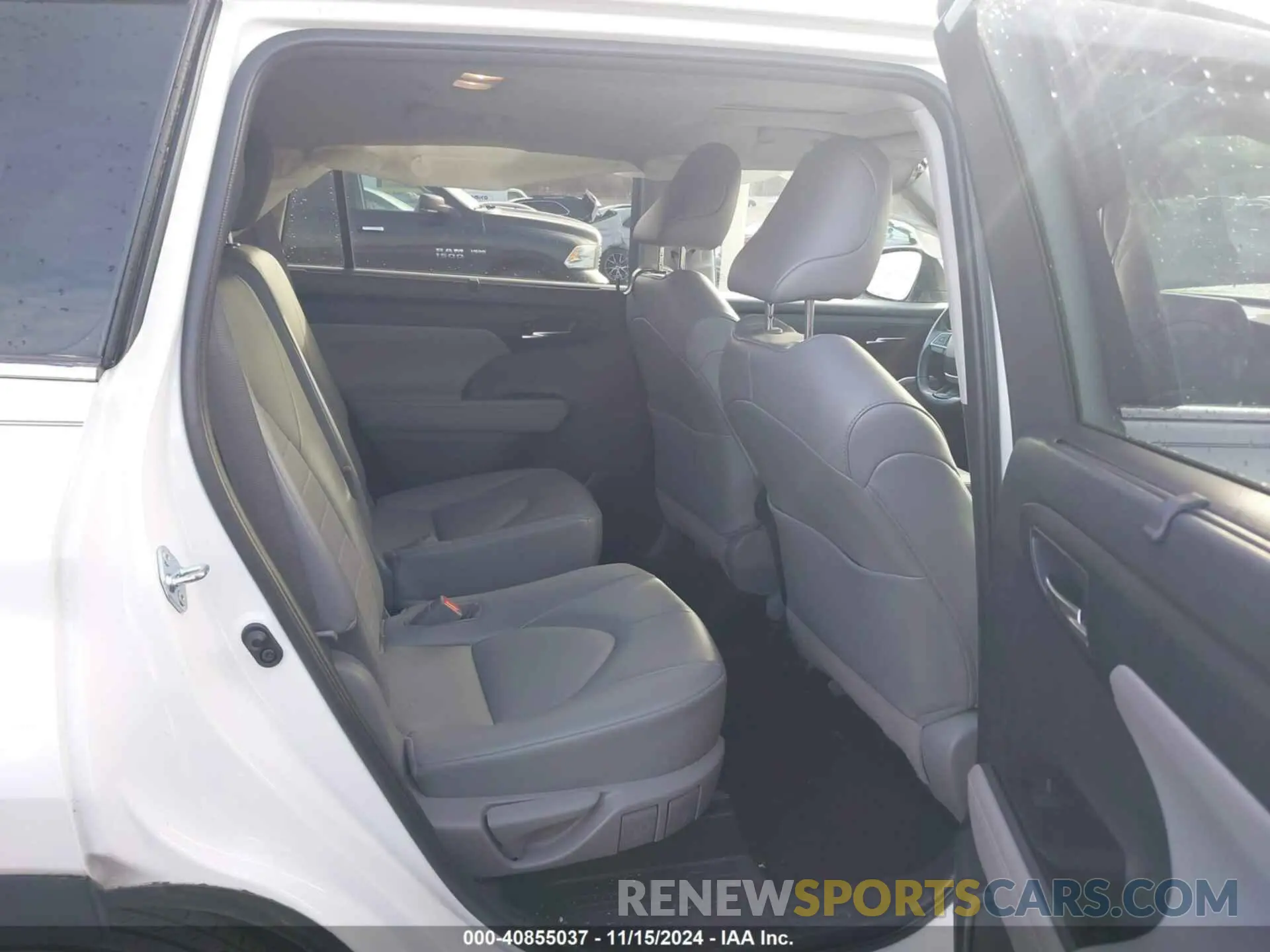 8 fotografías del automóvil dañado 5TDGZRBH2NS193025 TOYOTA HIGHLANDER 2022