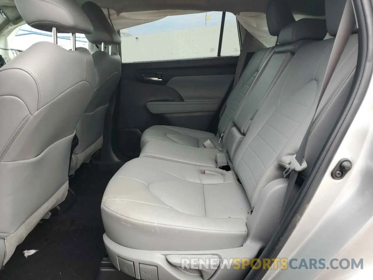 11 fotografías del automóvil dañado 5TDGZRBH2NS199388 TOYOTA HIGHLANDER 2022