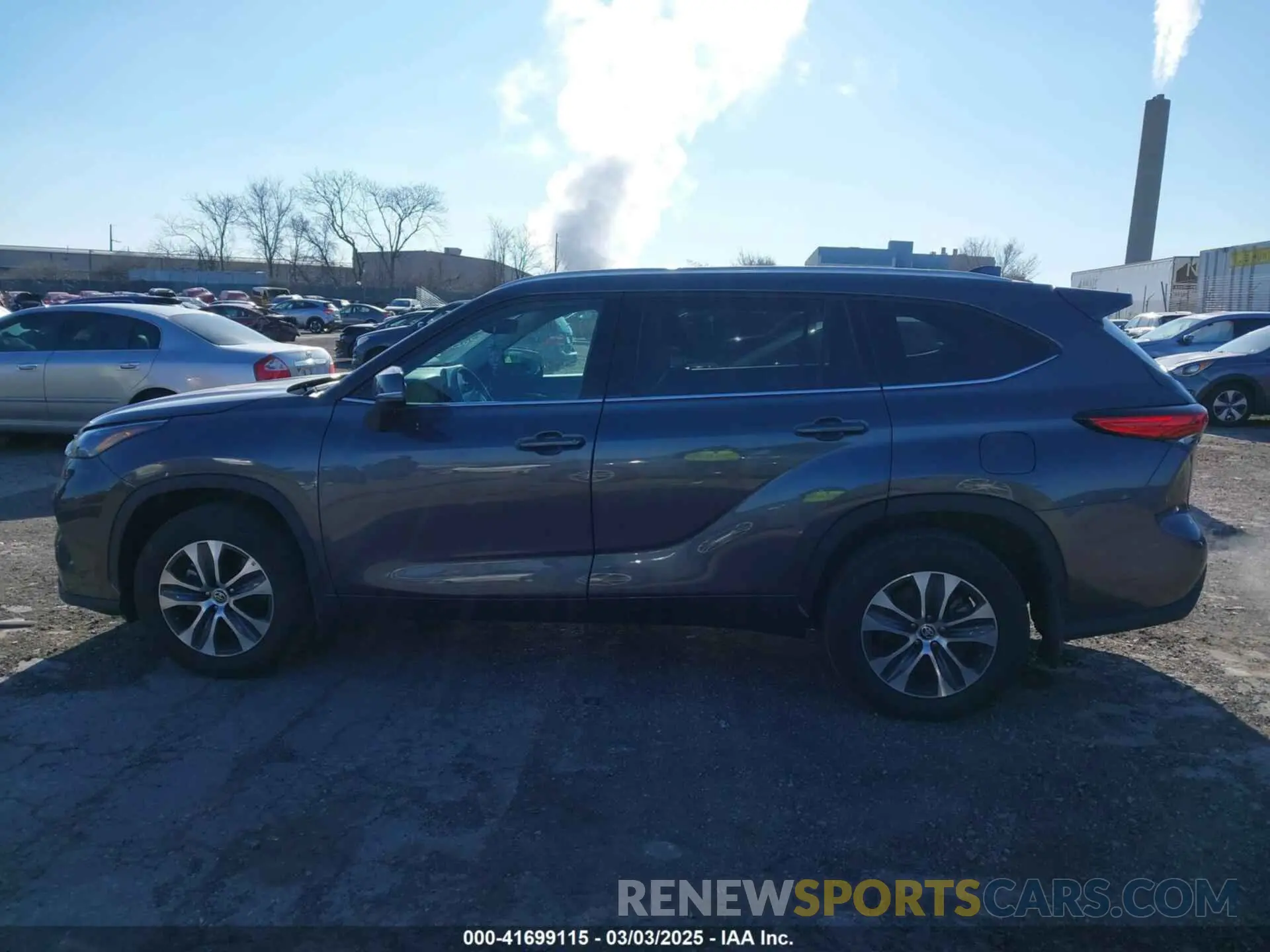 14 fotografías del automóvil dañado 5TDGZRBH2NS200121 TOYOTA HIGHLANDER 2022
