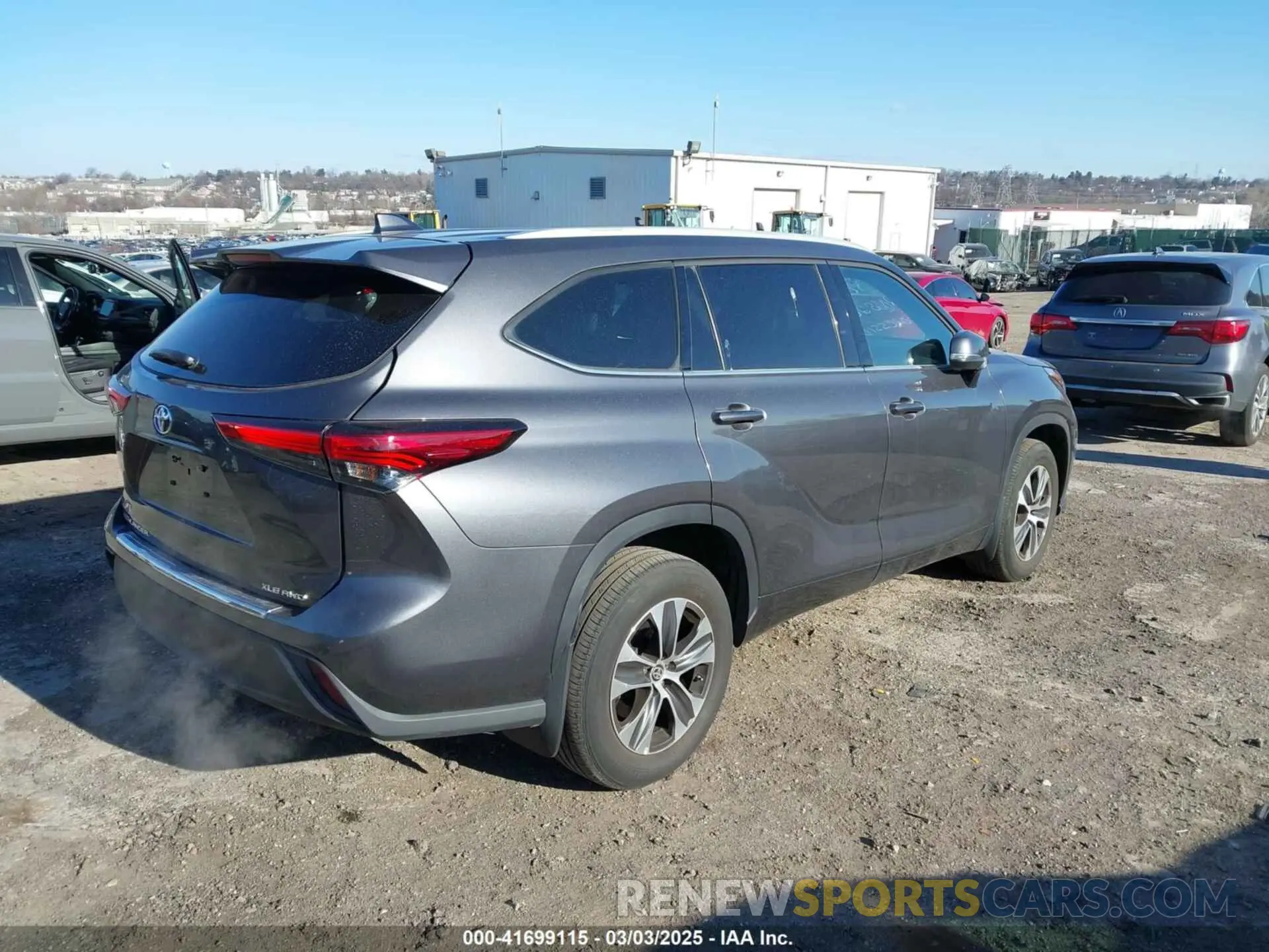 4 fotografías del automóvil dañado 5TDGZRBH2NS200121 TOYOTA HIGHLANDER 2022