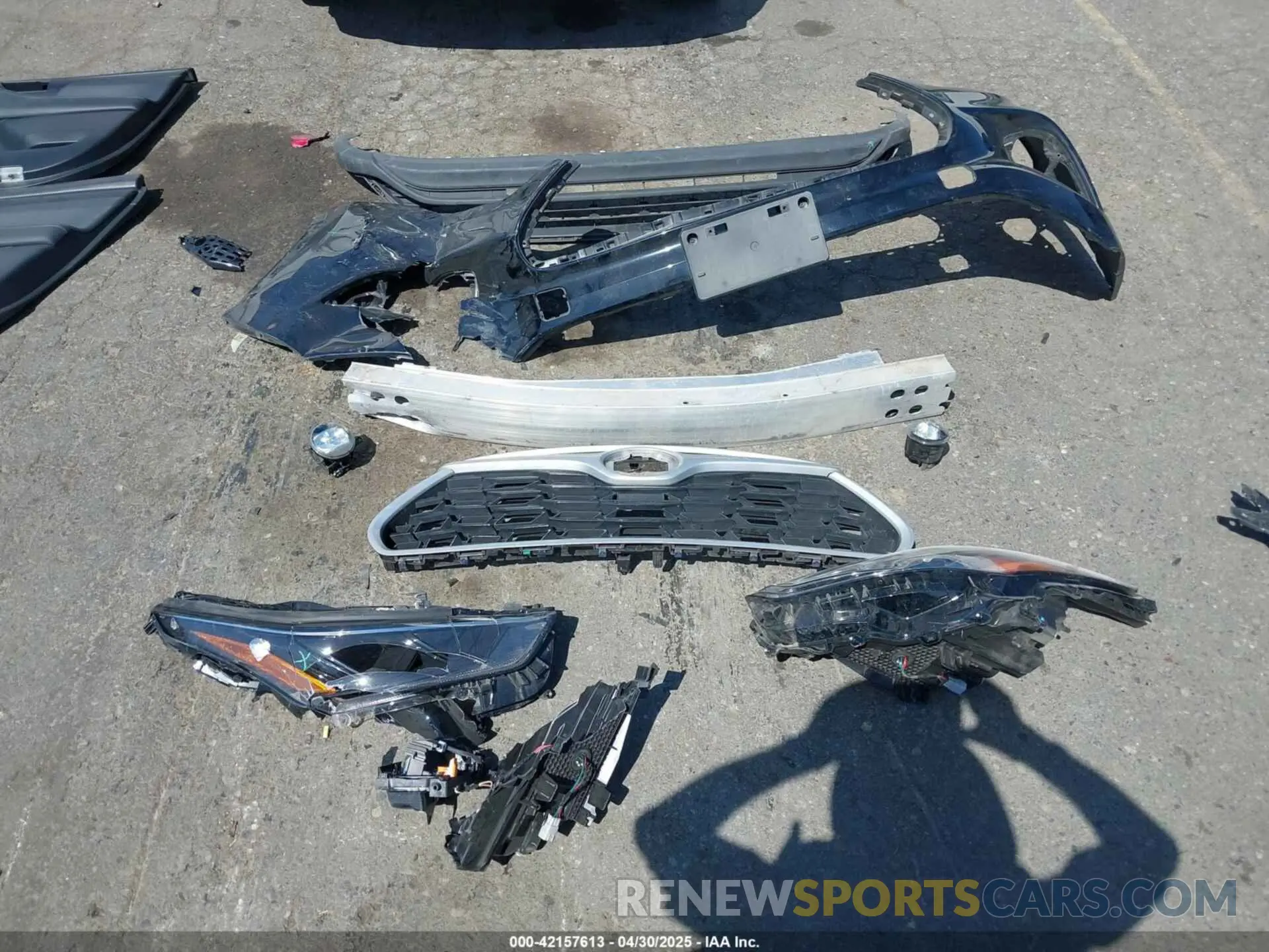 12 fotografías del automóvil dañado 5TDGZRBH2NS231580 TOYOTA HIGHLANDER 2022