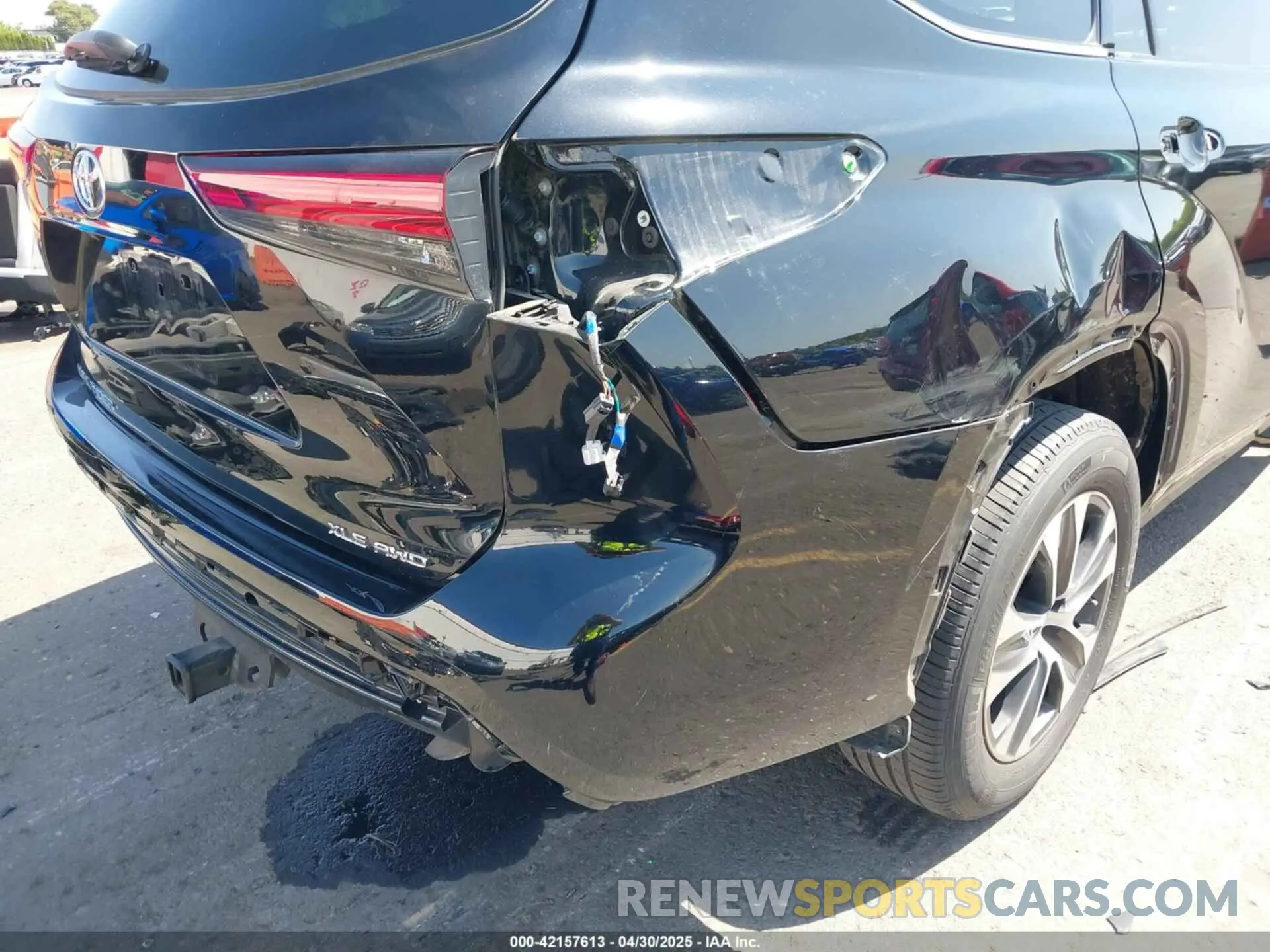 19 fotografías del automóvil dañado 5TDGZRBH2NS231580 TOYOTA HIGHLANDER 2022