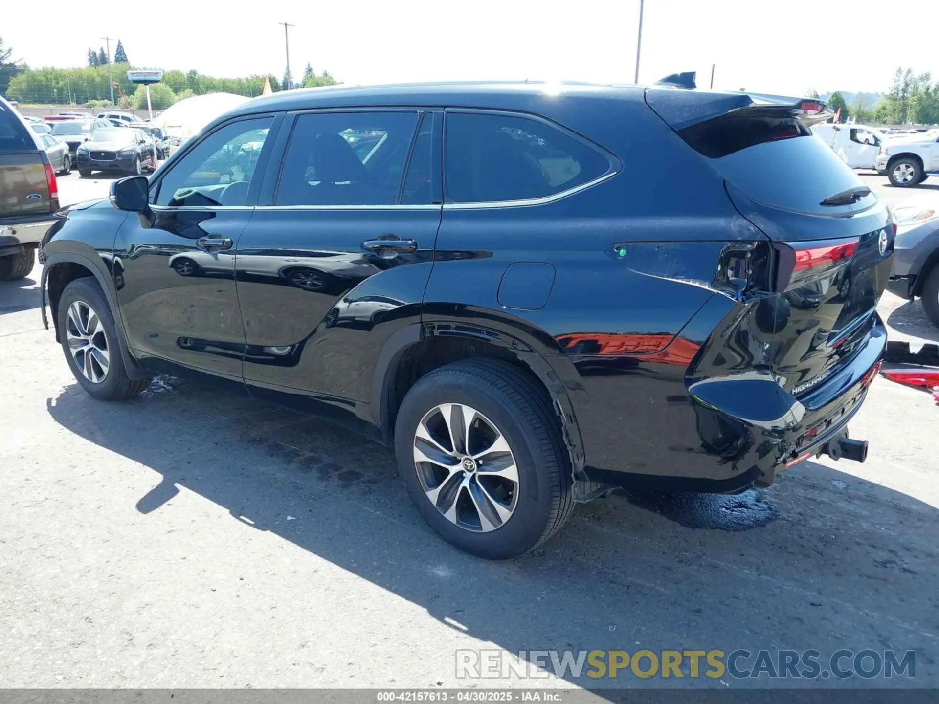 3 fotografías del automóvil dañado 5TDGZRBH2NS231580 TOYOTA HIGHLANDER 2022