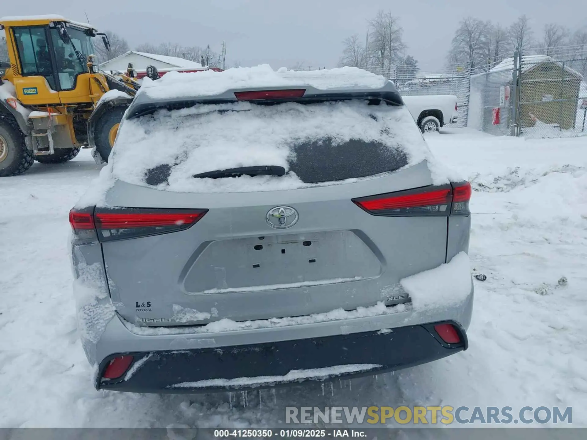 16 fotografías del automóvil dañado 5TDGZRBH2NS240375 TOYOTA HIGHLANDER 2022