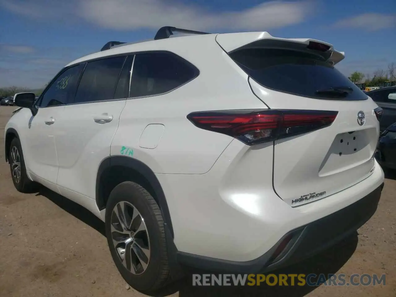 3 fotografías del automóvil dañado 5TDGZRBH2NS561588 TOYOTA HIGHLANDER 2022