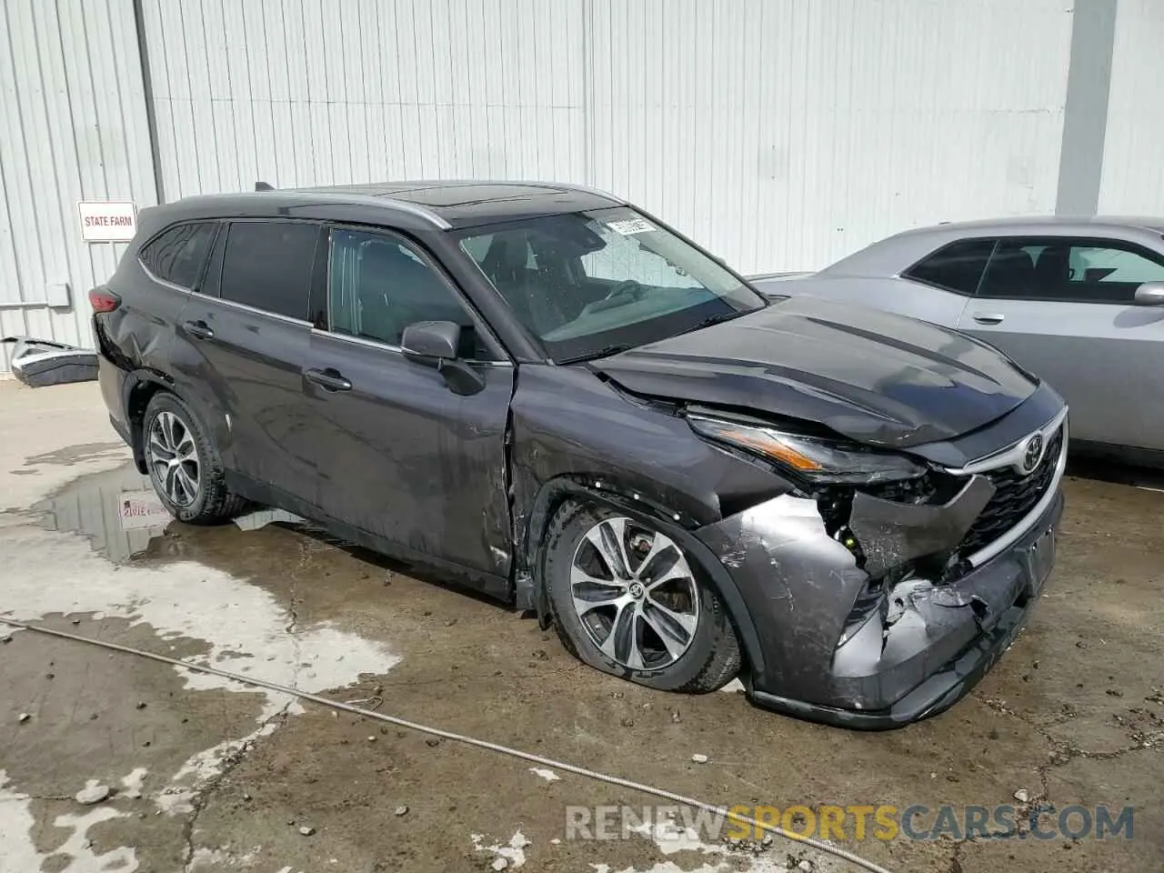 4 fotografías del automóvil dañado 5TDGZRBH3NS184494 TOYOTA HIGHLANDER 2022