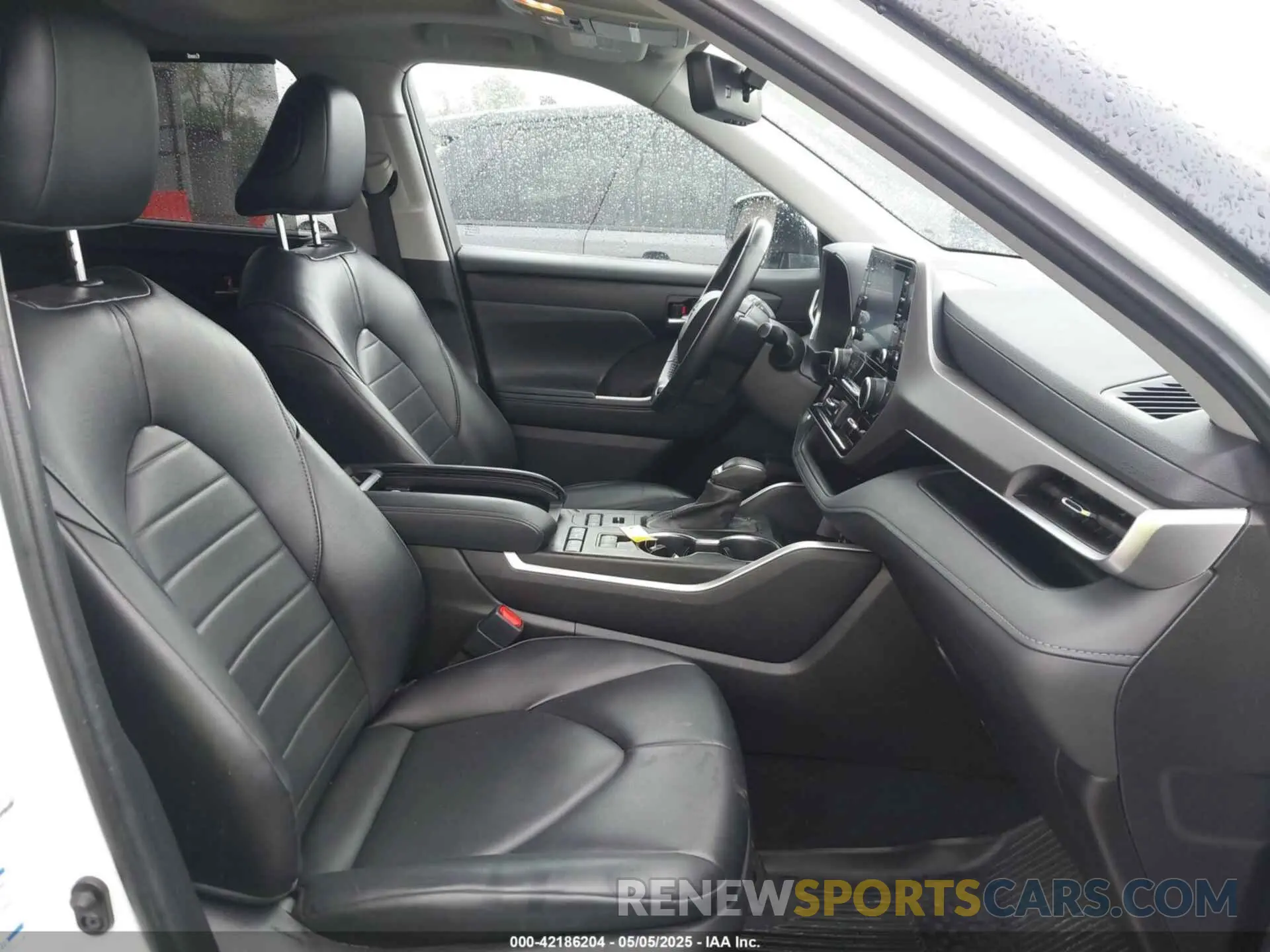5 fotografías del automóvil dañado 5TDGZRBH3NS571871 TOYOTA HIGHLANDER 2022