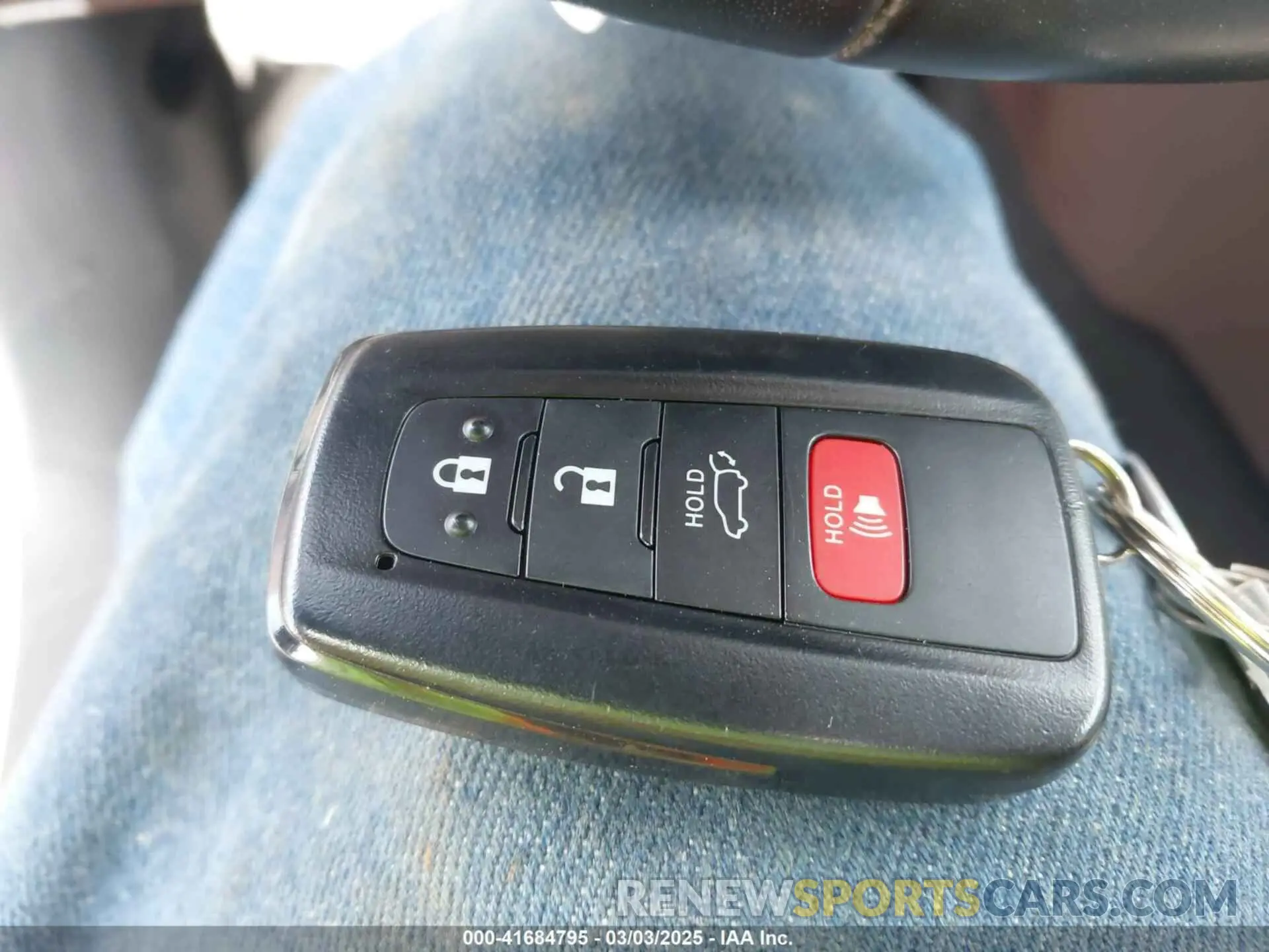 11 fotografías del automóvil dañado 5TDGZRBH4NS593197 TOYOTA HIGHLANDER 2022